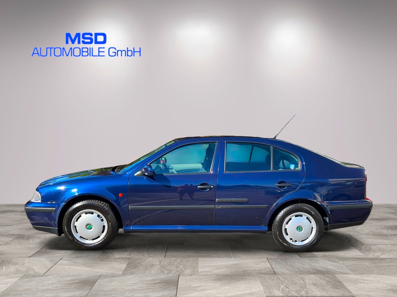 SKODA Octavia 1.6 GLX-image-3