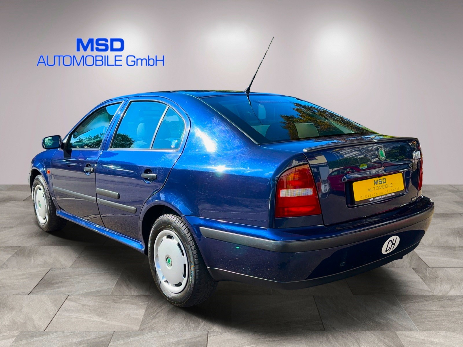 SKODA Octavia 1.6 GLX-image-5