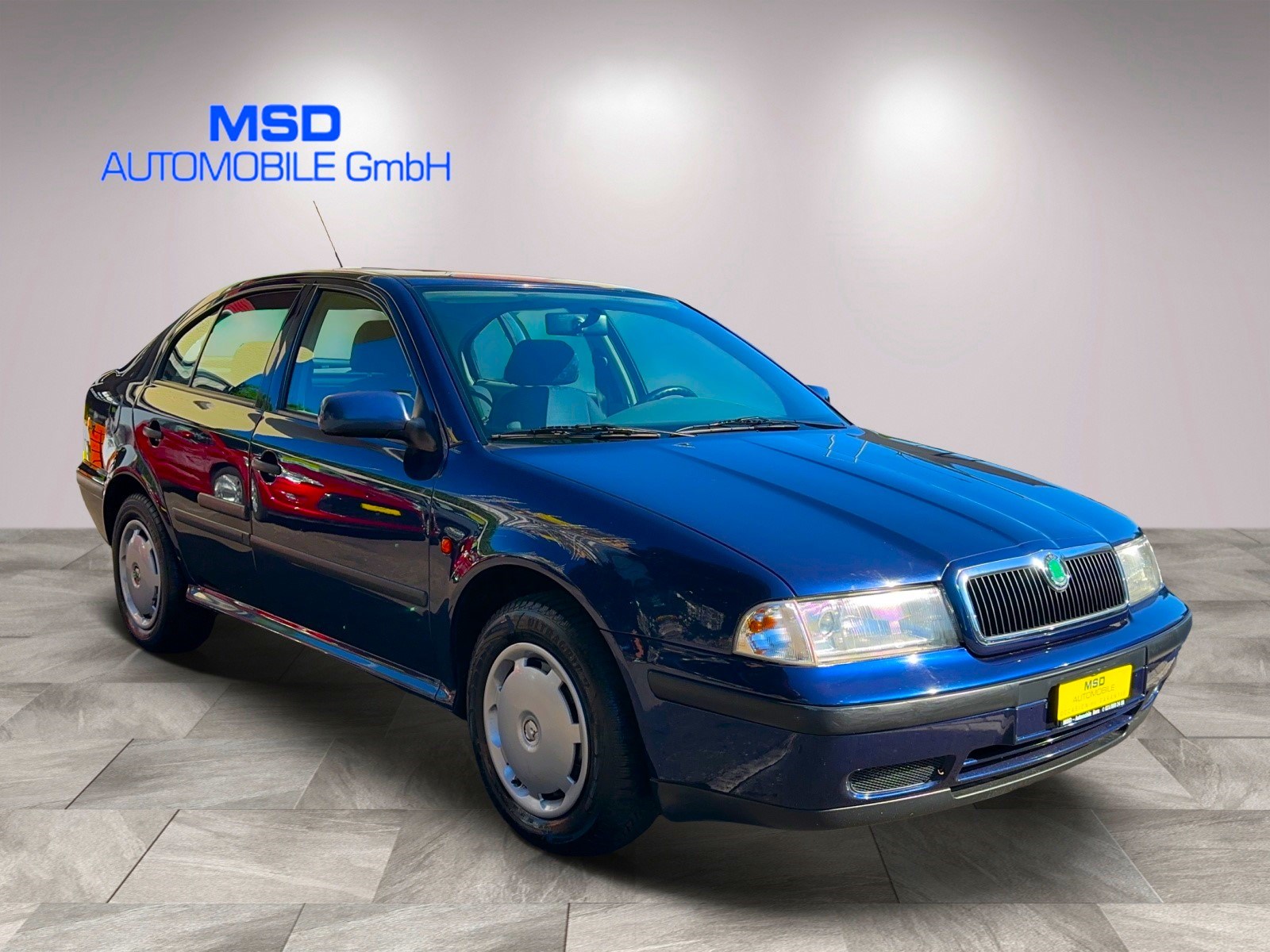 SKODA Octavia 1.6 GLX-image-2