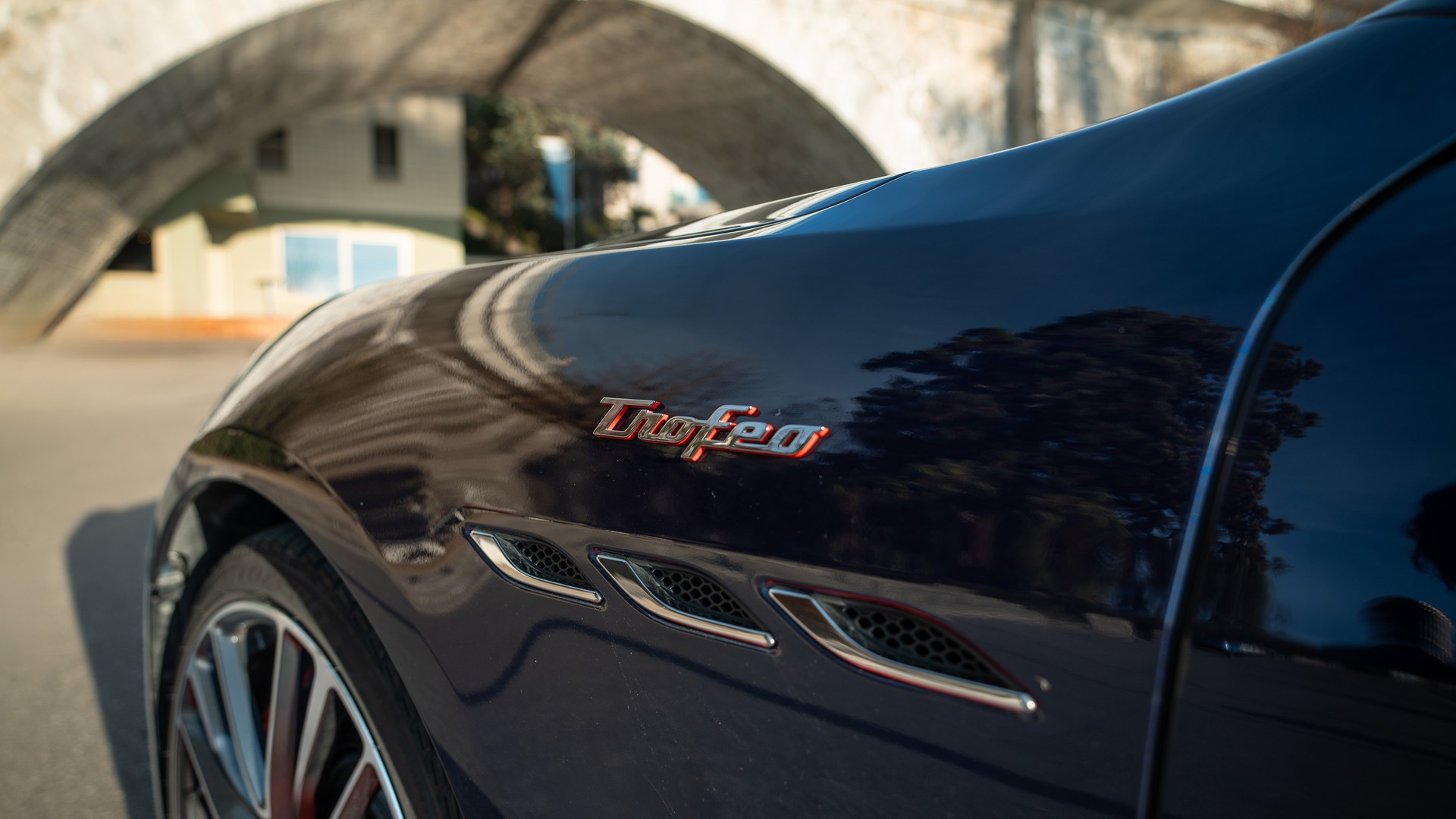 MASERATI Ghibli Trofeo 3.8 V8 Automatica-image-17