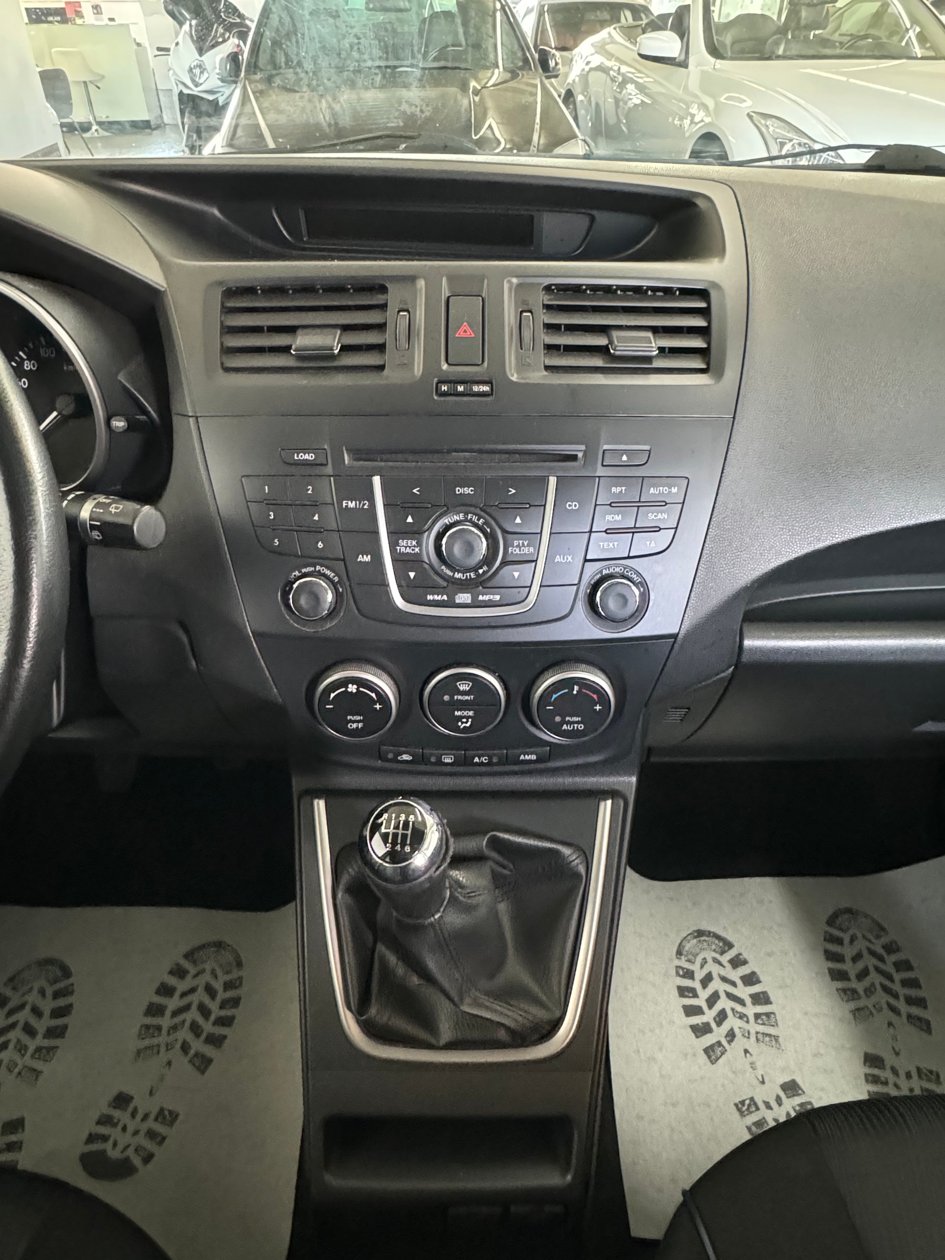 MAZDA 5 1.6 16V CD Confort-image-13