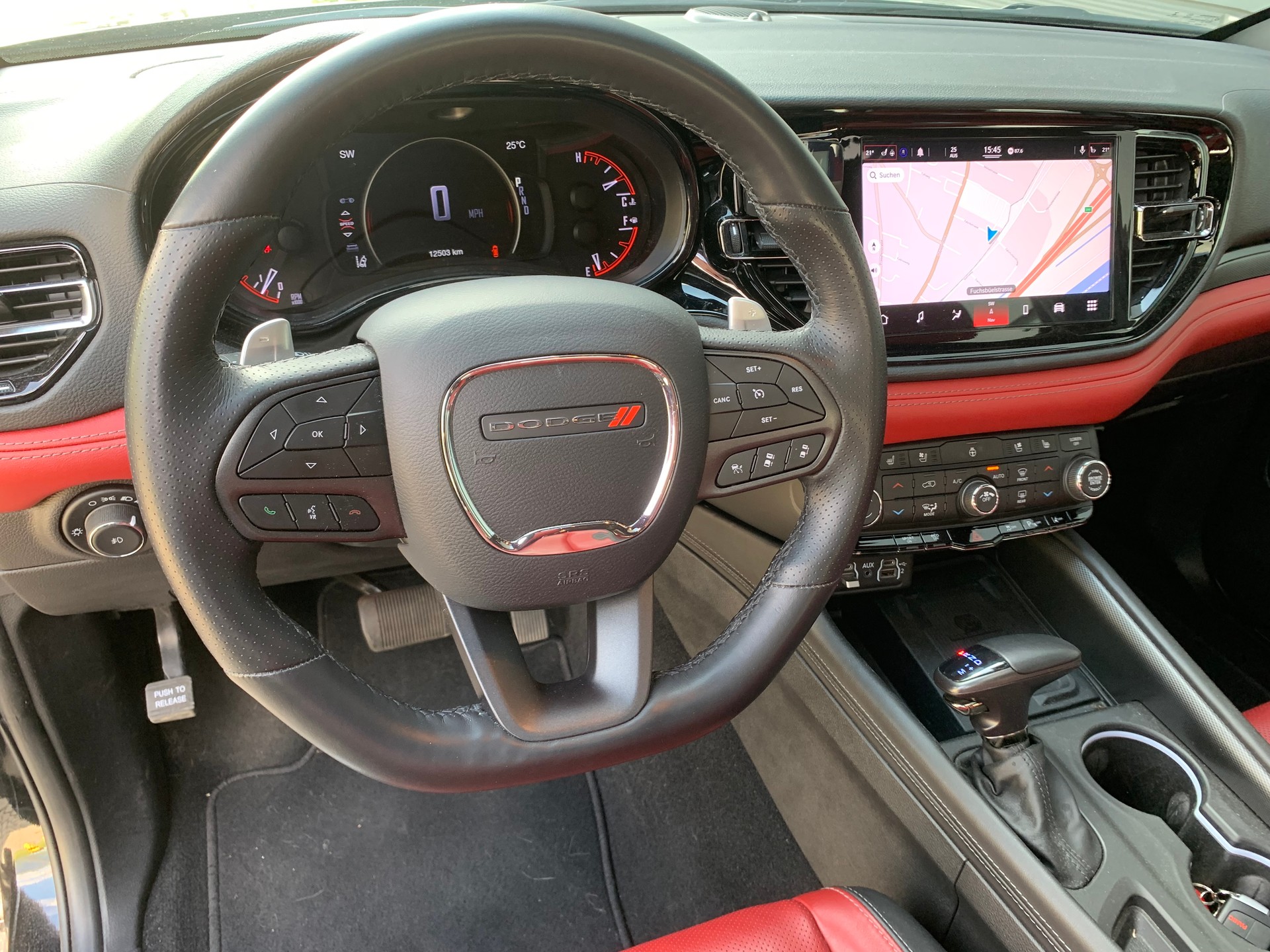 DODGE Durango R/T 5.7 V8 / 7 - Plätzer-image-10