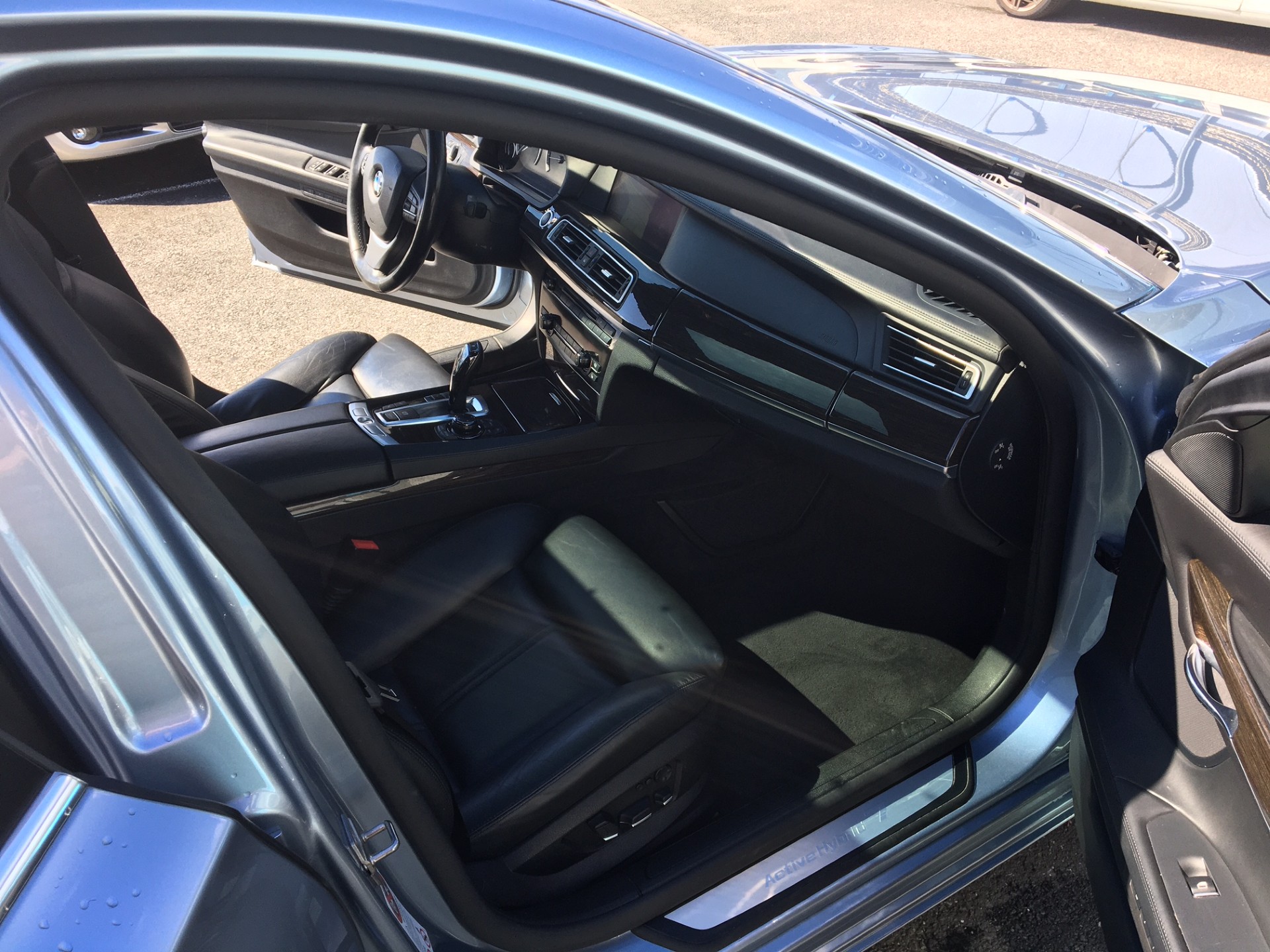 BMW ActiveHybrid 7-image-12