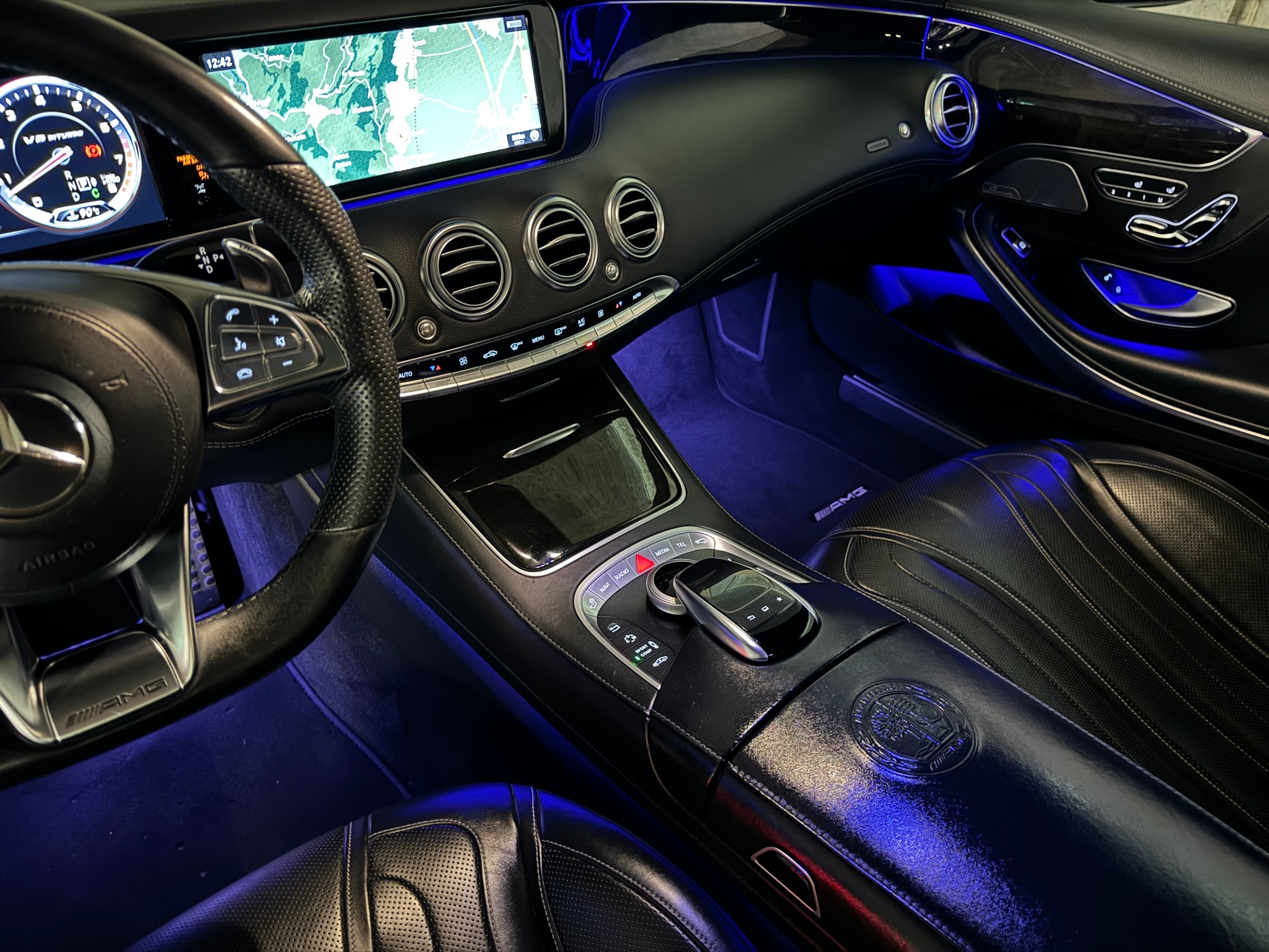 MERCEDES-BENZ S 63 AMG Coupé Speedshift MCT-image-19