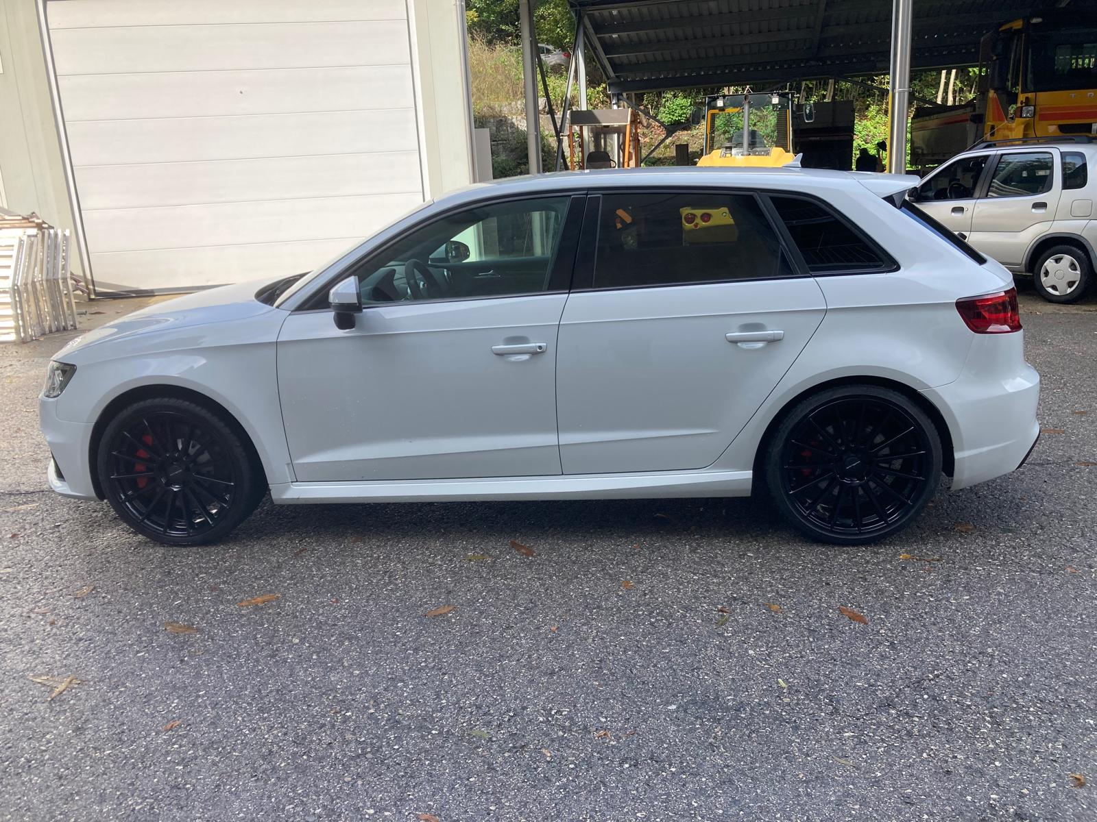 AUDI RS3 2.5 TSI quattro S-tronic-image-3