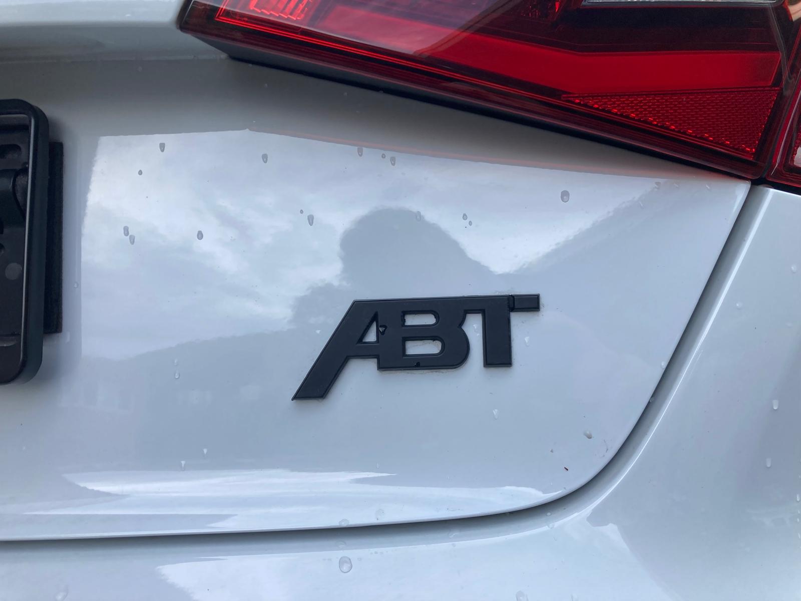 AUDI RS3 2.5 TSI quattro S-tronic-image-9