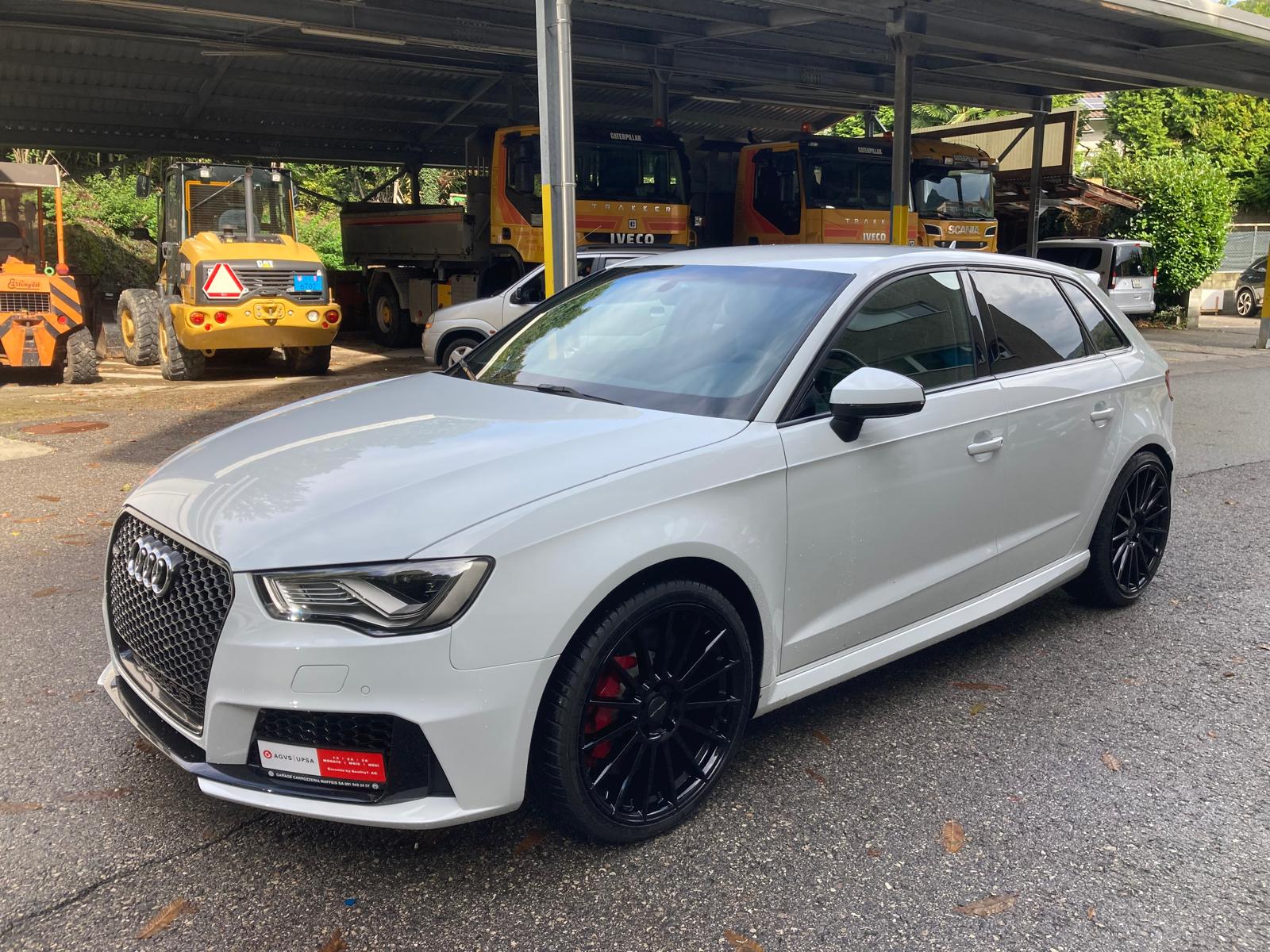 AUDI RS3 2.5 TSI quattro S-tronic-image-2