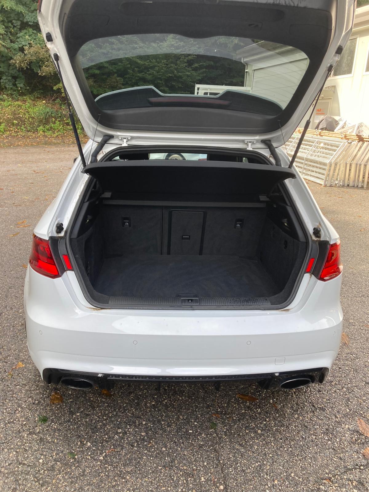 AUDI RS3 2.5 TSI quattro S-tronic-image-10