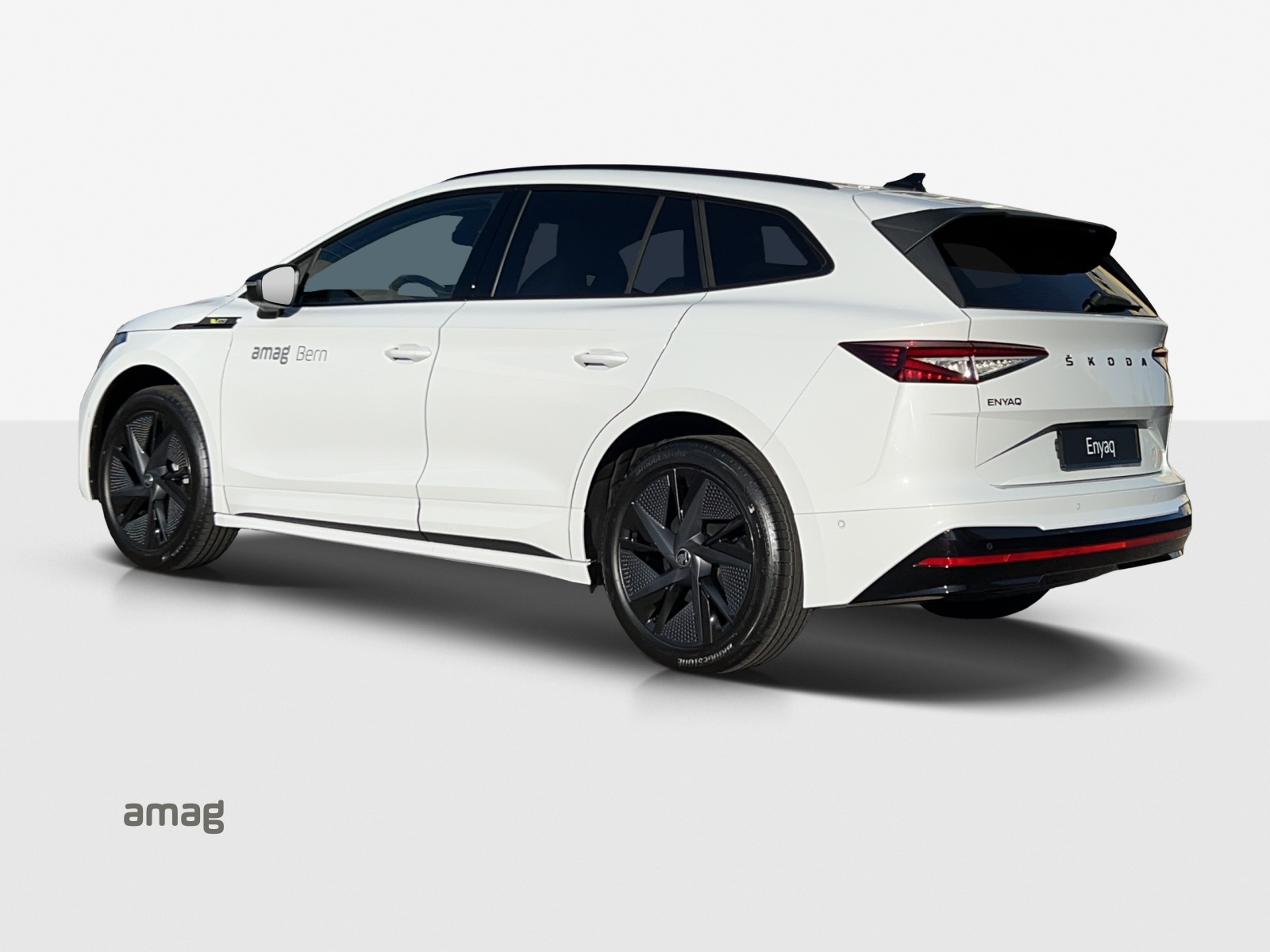 SKODA Enyaq RS 4x4-image-11