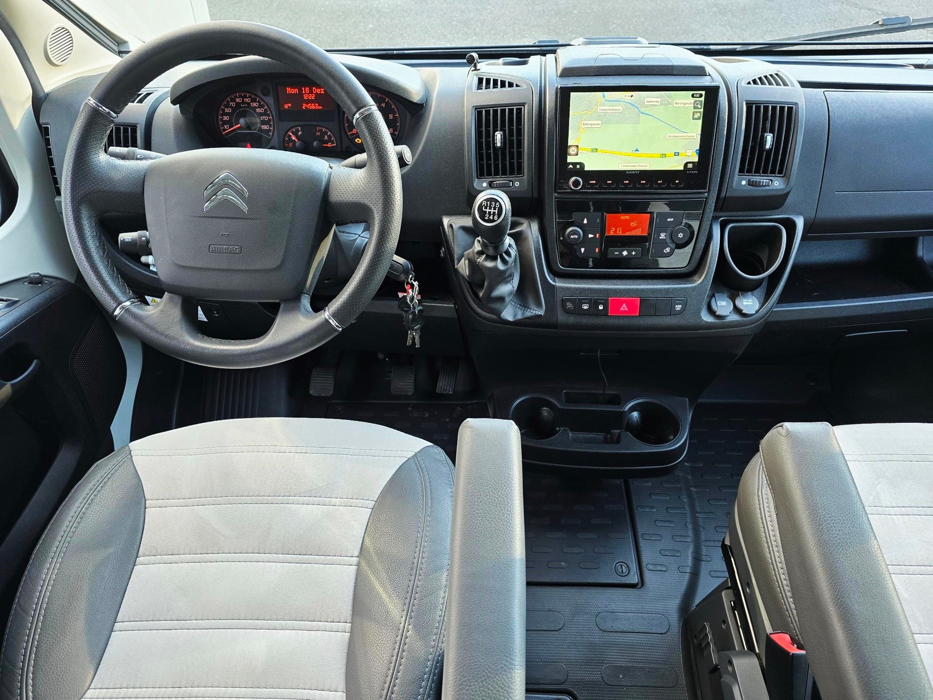 SUNLIGHT V69 2,2 HDI DIESEL CITROEN JUMPER-image-4