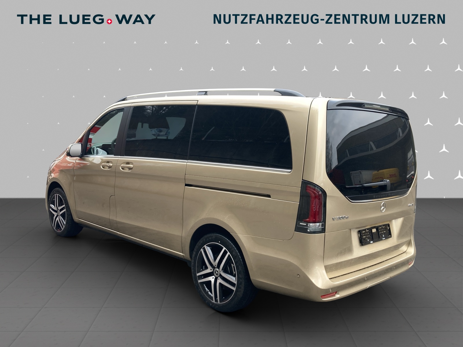 MERCEDES-BENZ V 300 d lang Avantgarde 4Matic 9G-Tronic-image-4