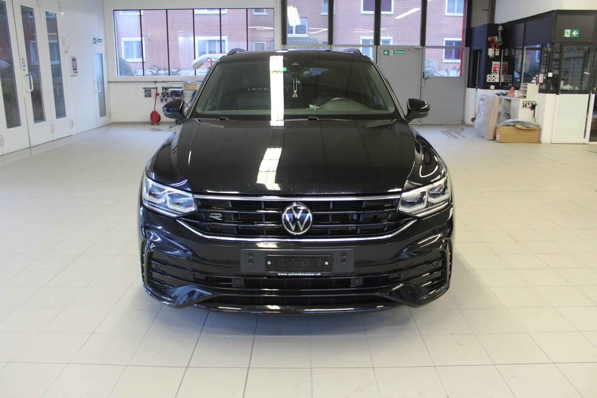 VW TDI SCR R-Line DSG Black Style-image-3