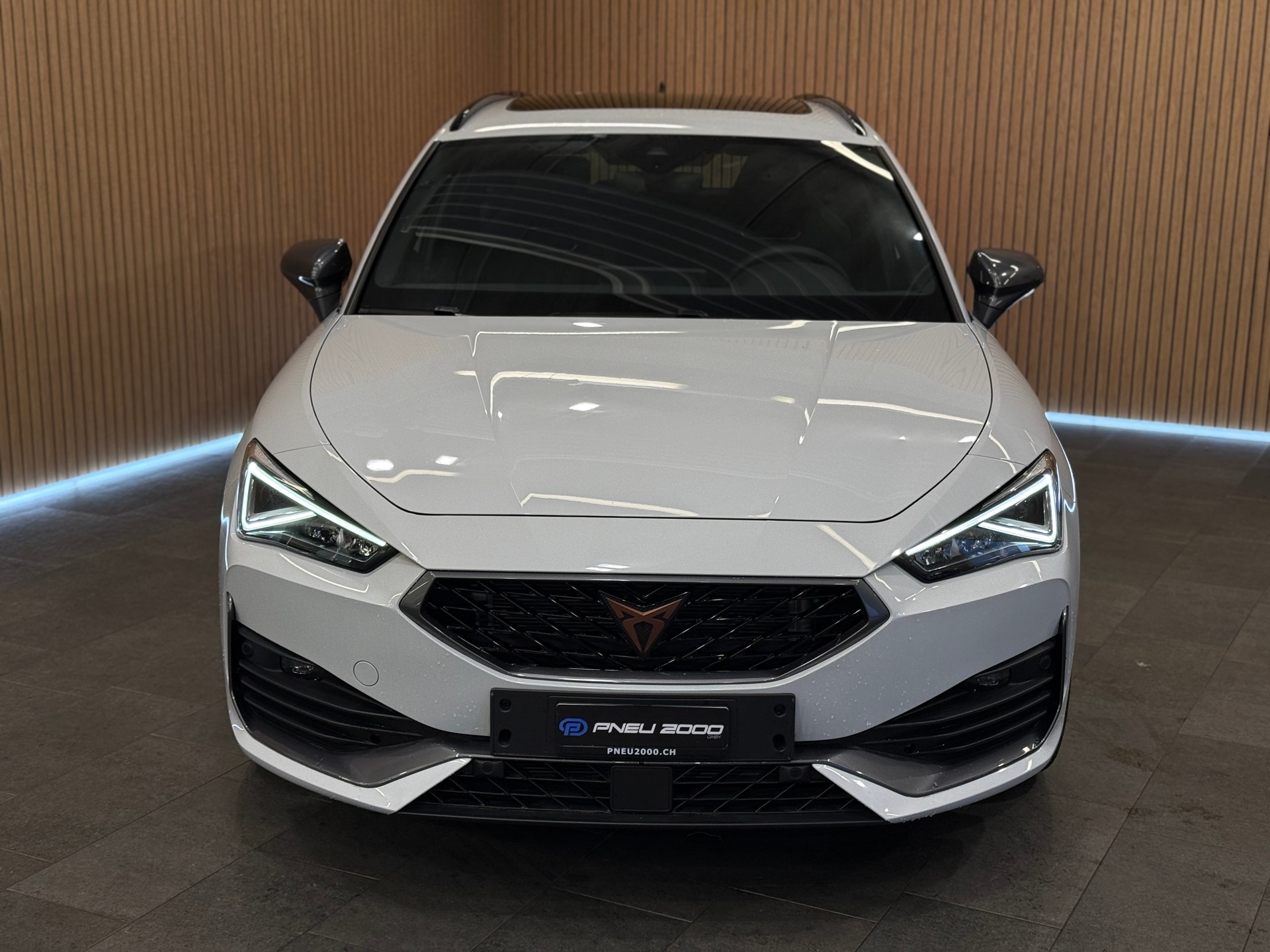 CUPRA LEON ST 2.0 TSI VZ DSG-image-1