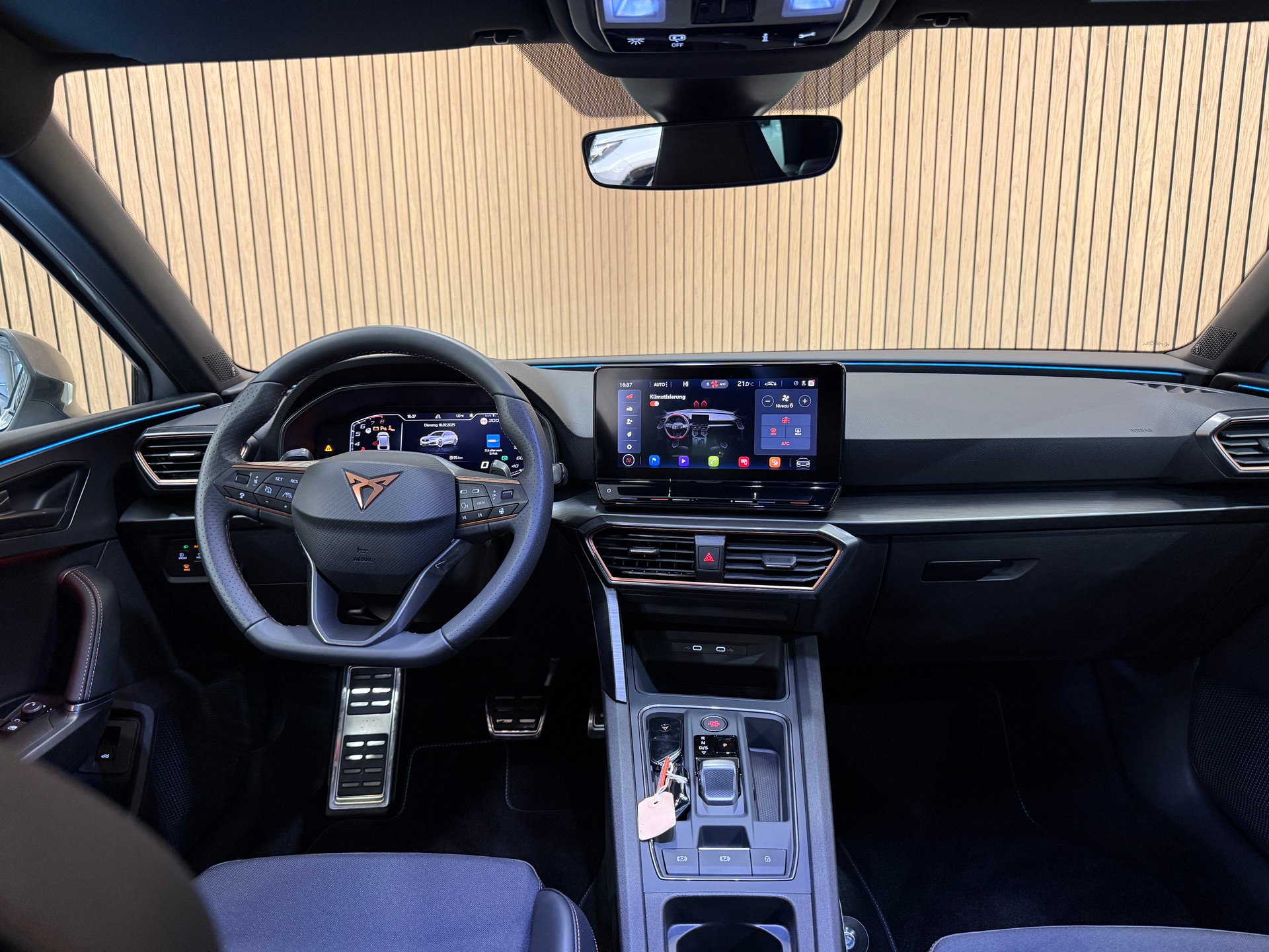 CUPRA LEON ST 2.0 TSI VZ DSG-image-9
