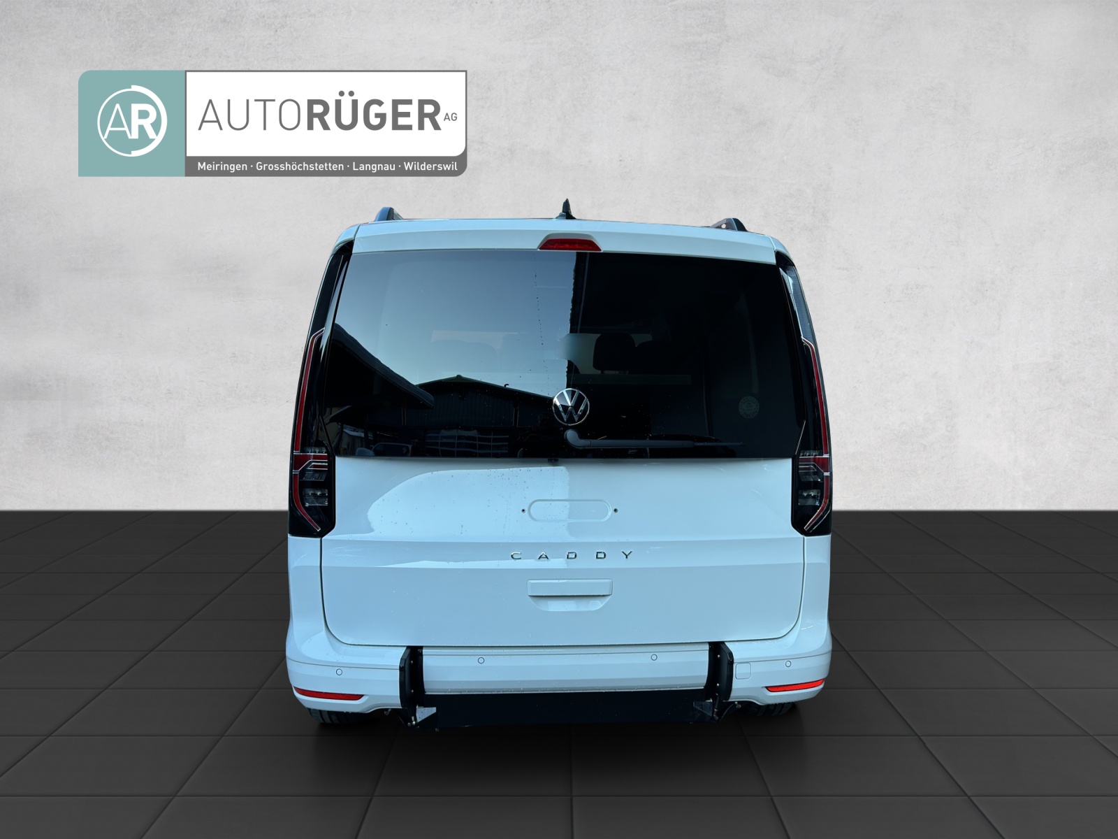 VW Caddy Cargo 1.5TSI Maxi DSG-image-4