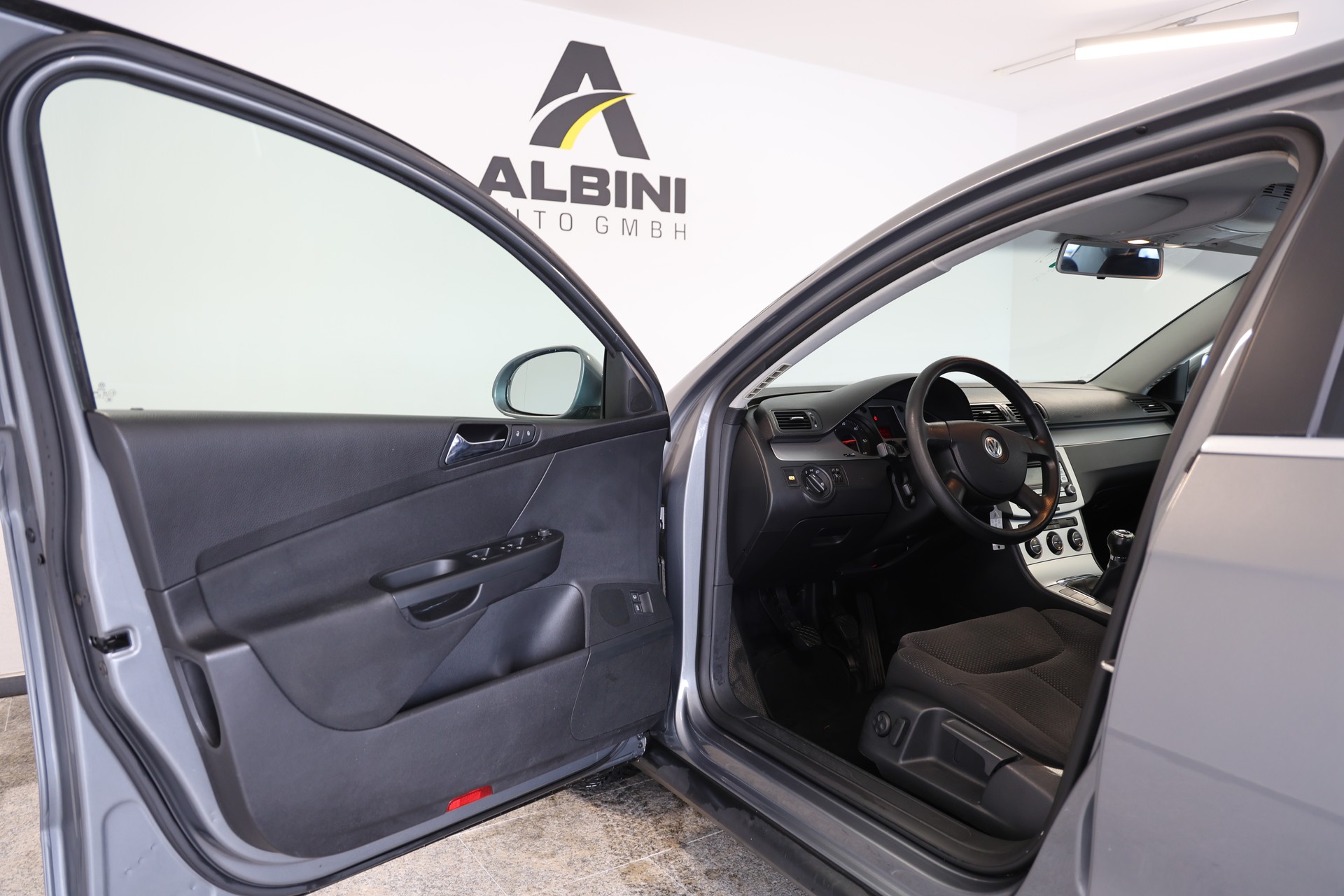 VW Passat 2.0 TDI Comfortline *Ab MFK*-image-4