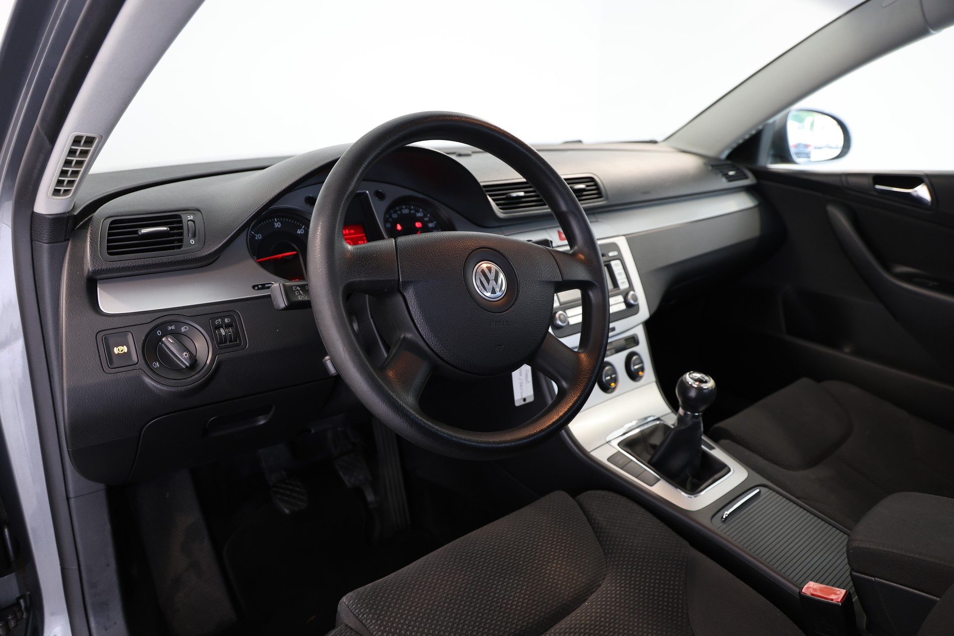 VW Passat 2.0 TDI Comfortline *Ab MFK*-image-7