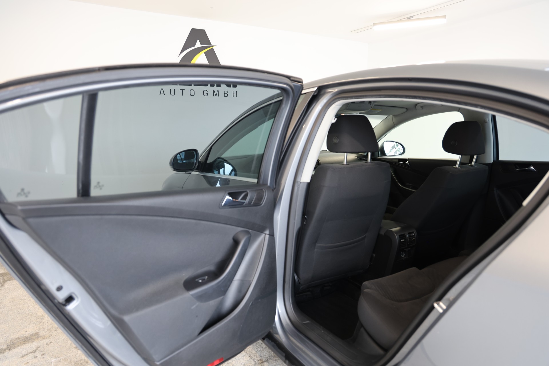 VW Passat 2.0 TDI Comfortline *Ab MFK*-image-13
