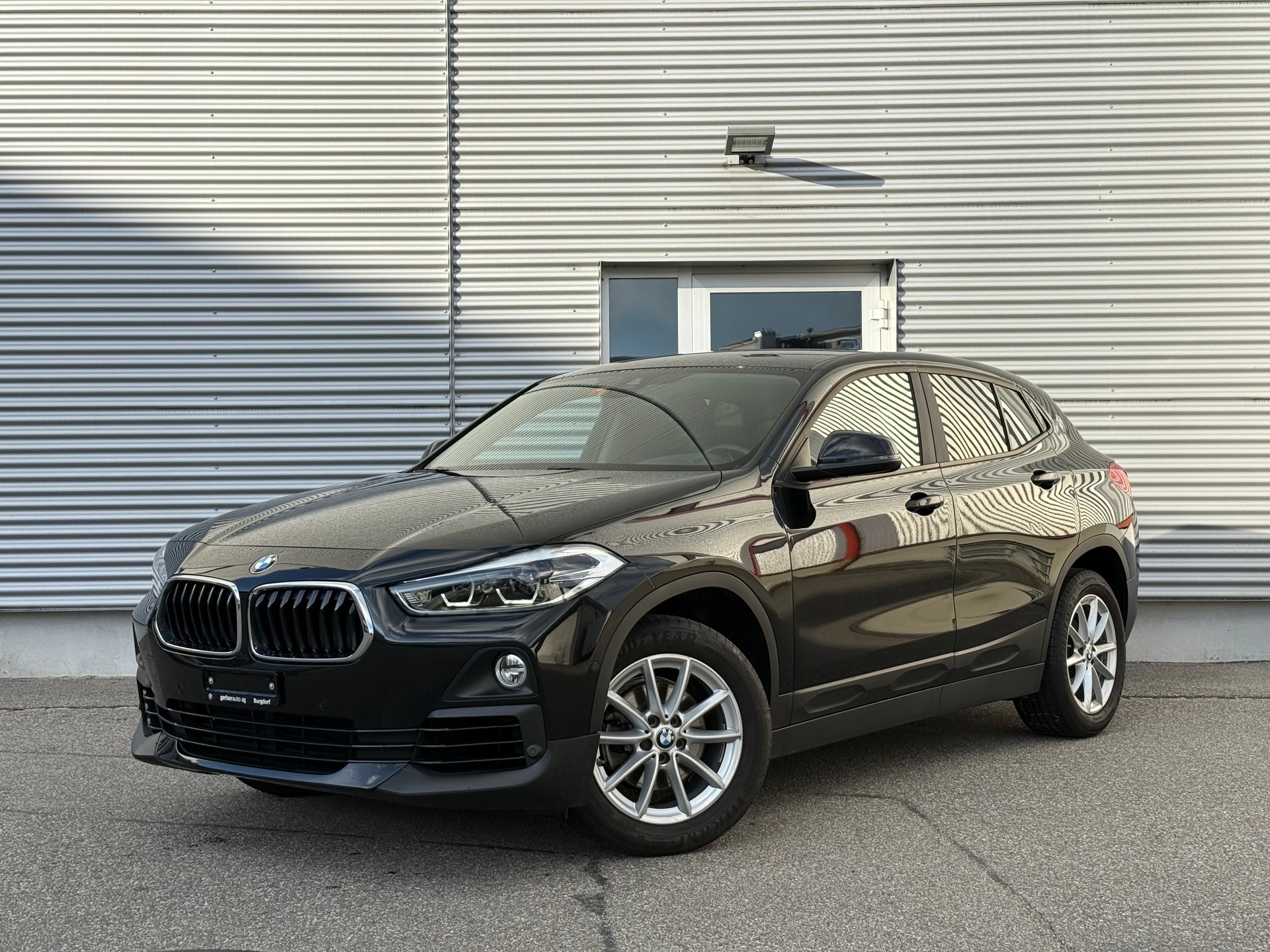 BMW X2 sDrive 18i-image-0