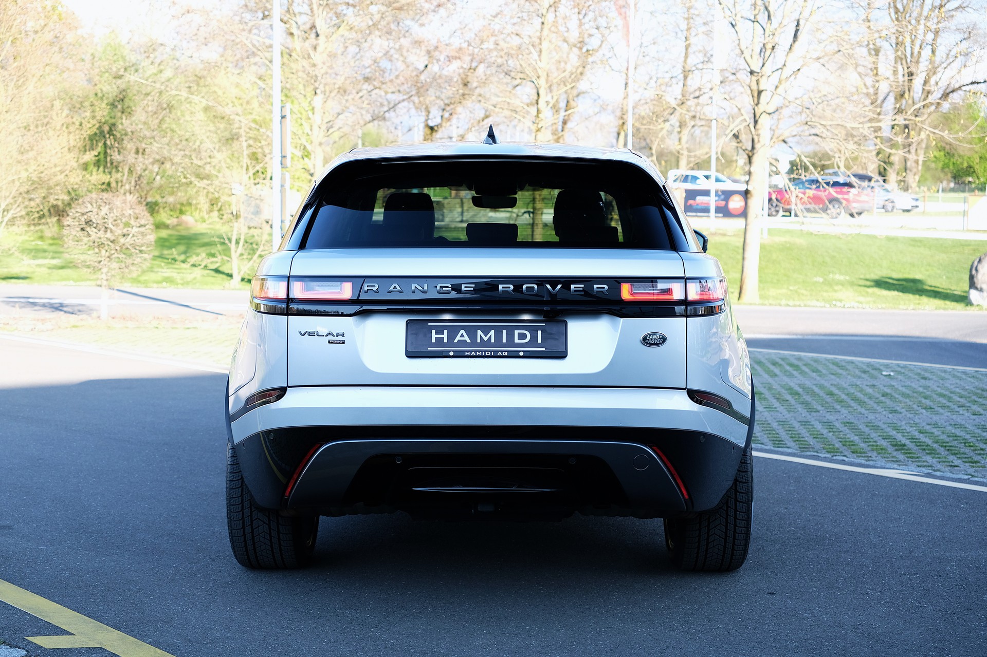 LAND ROVER Range Rover Velar R-Dynamic P 250 Automatic-image-5