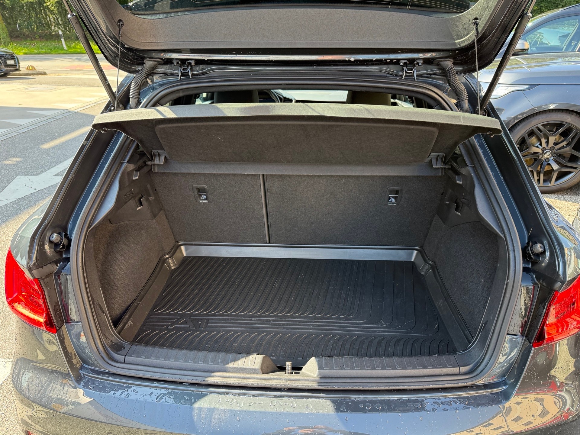 AUDI A1 Sportback 30 TFSI S Line Attraction-image-7