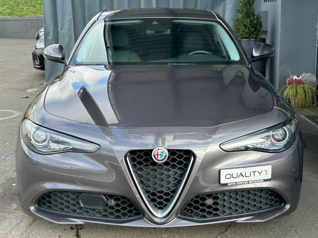 ALFA ROMEO Giulia 2.2 JTDM Super Automatic-image-0