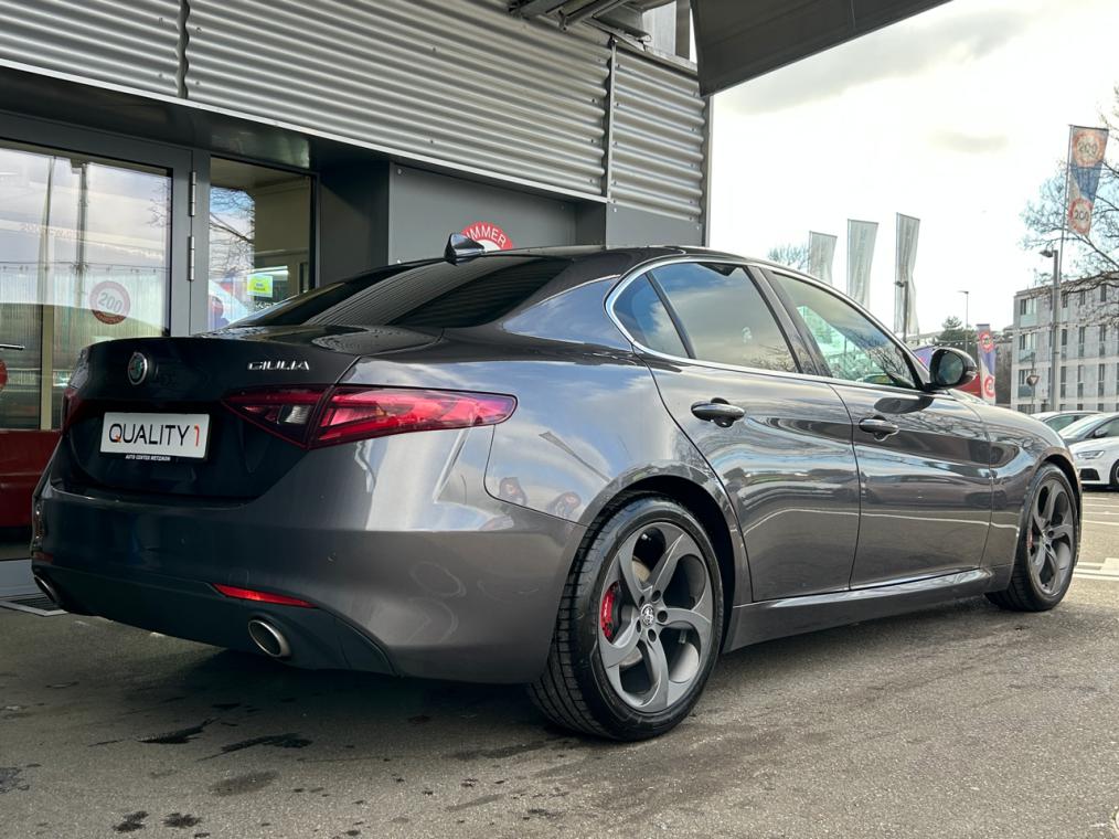 ALFA ROMEO Giulia 2.2 JTDM Super Automatic-image-2