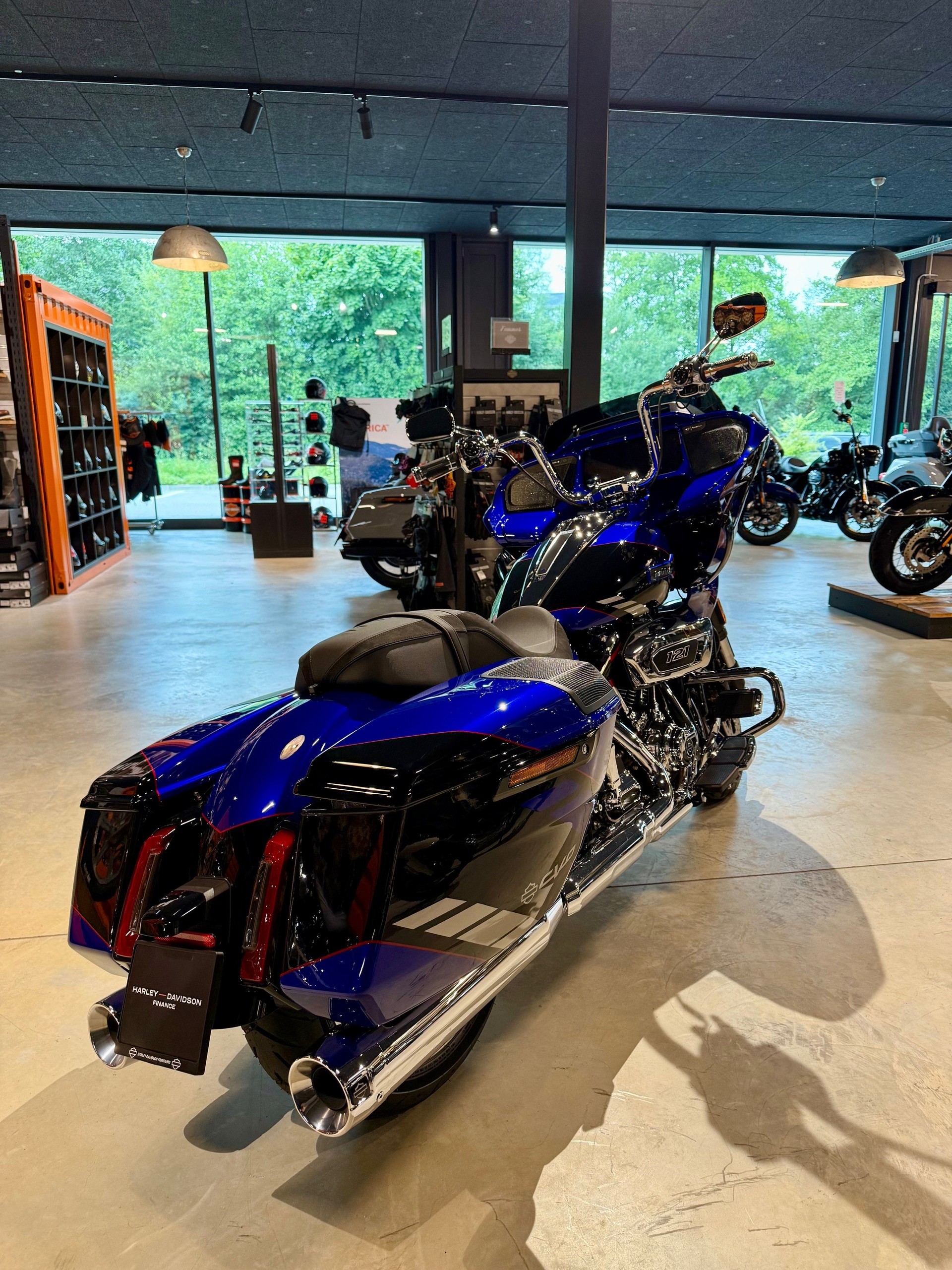 HARLEY-DAVIDSON FLTRXSE Road Glide 121 CVO-showroom-element-2