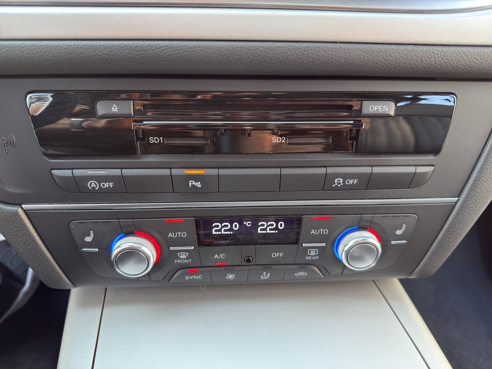 AUDI A6 3.0 BiTDI V6 quattro tiptronic-image-24