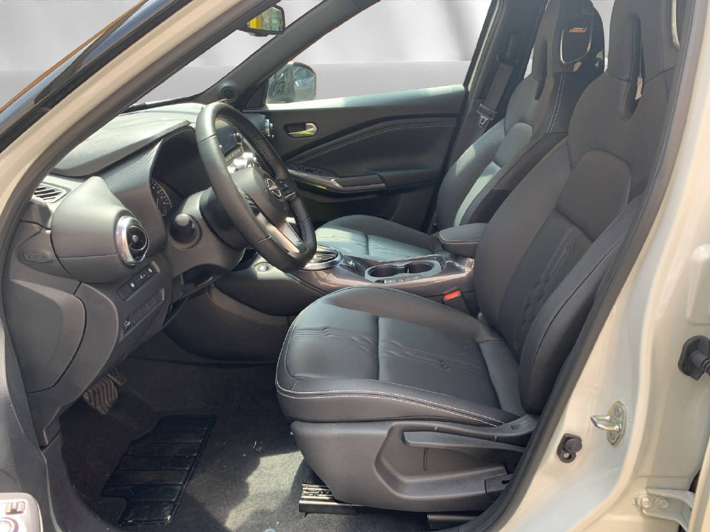 NISSAN Juke 1.6 Hybrid Tekna-image-3