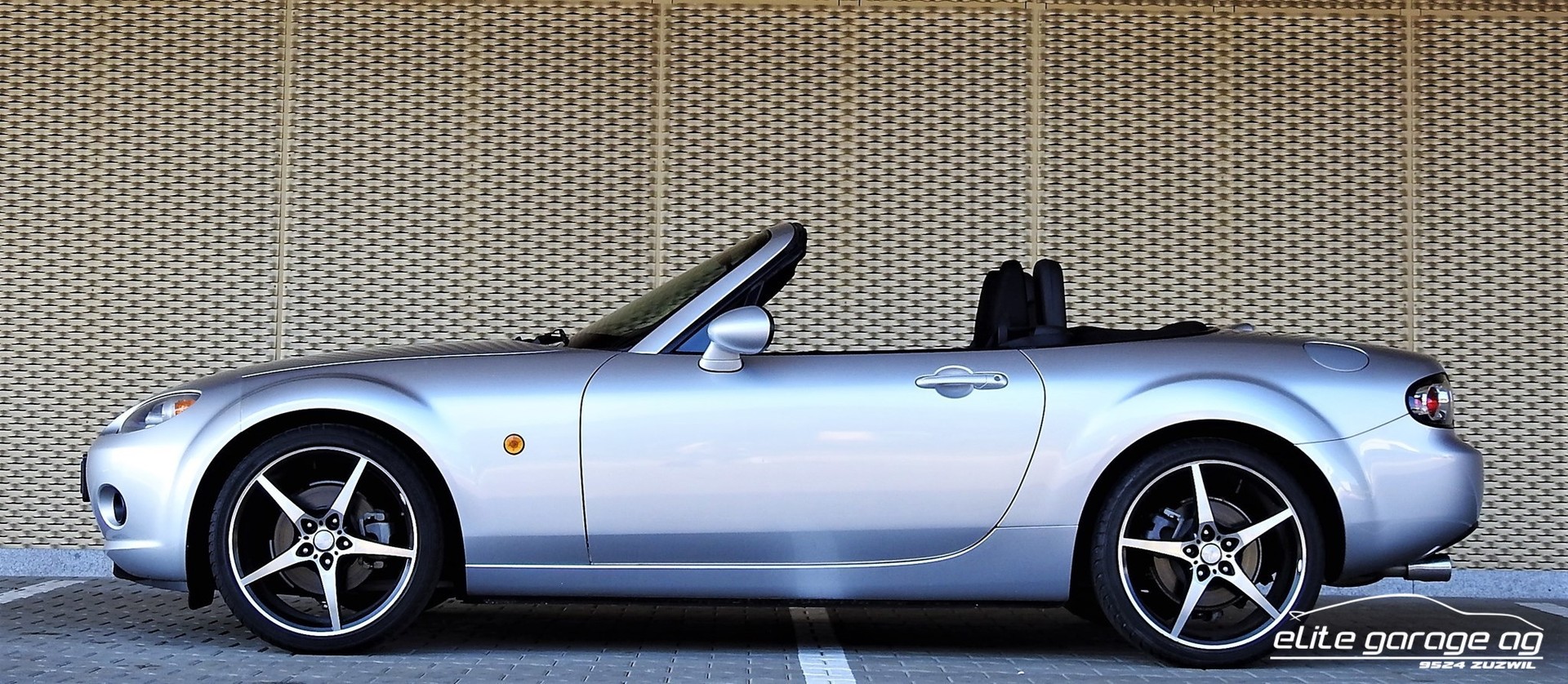 MAZDA MX-5 1.8i 16V Confort-image-2