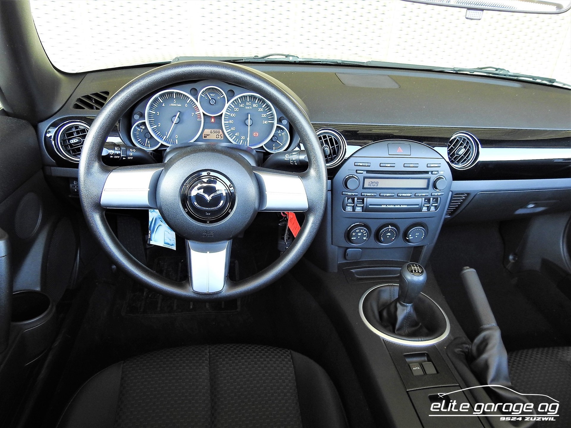 MAZDA MX-5 1.8i 16V Confort-image-5