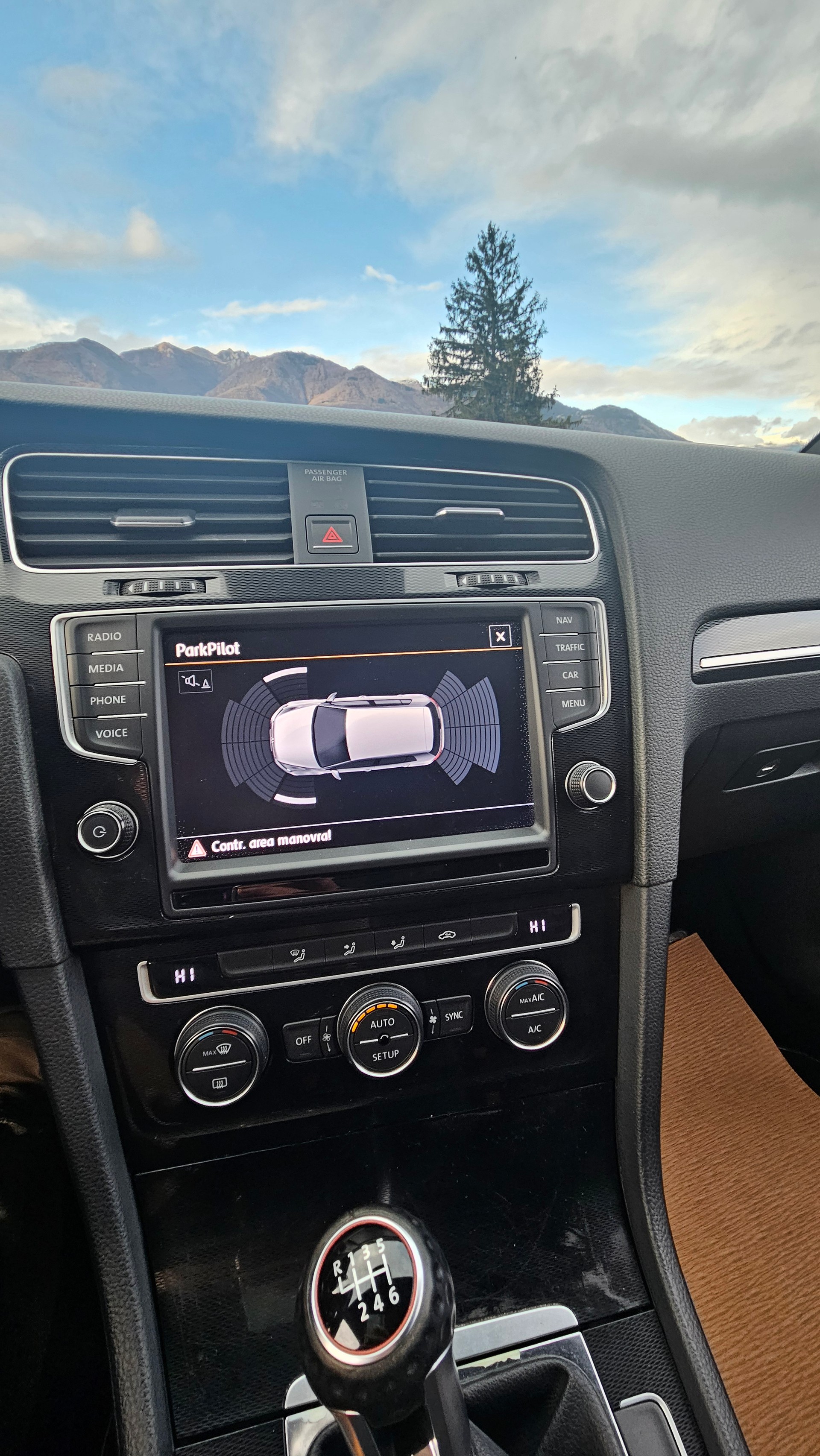 VW Golf 2.0 TSI GTI Performance-image-6