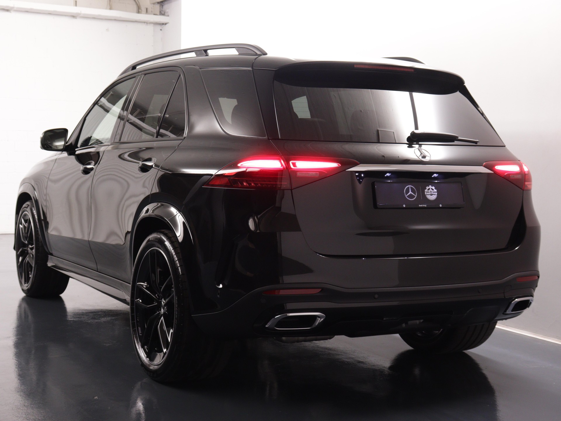 MERCEDES-BENZ GLE 450 d AMG Line 4matic-image-4