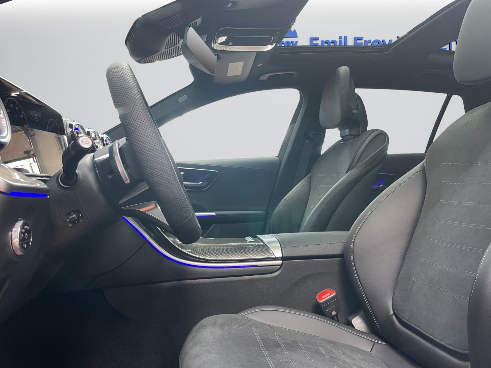 MERCEDES-BENZ C 220 d 4MATIC T-Modell Swiss Star AMG Line-image-3