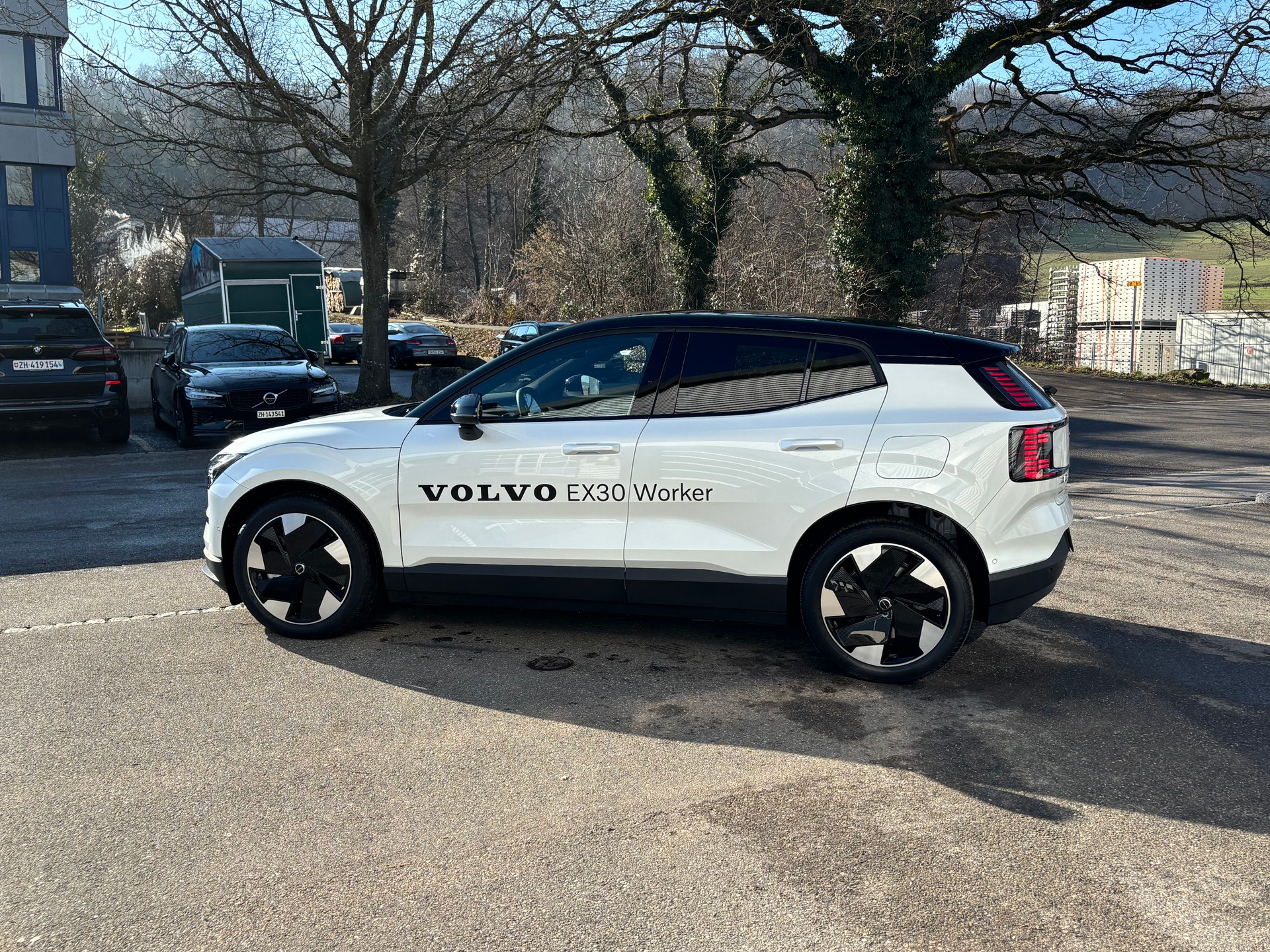 VOLVO EX30 E60 Twin Ultra Performance AWD-image-4