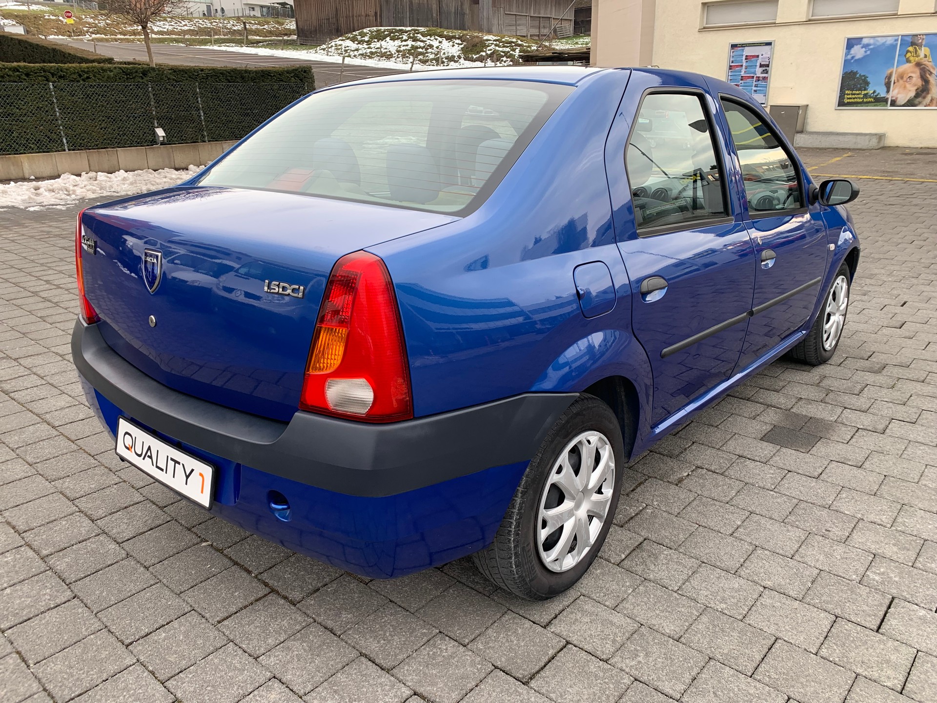 DACIA Logan 1.5 dCi Lauréate-image-3