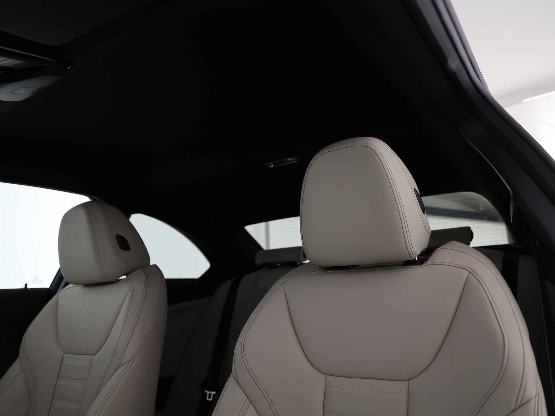 BMW M240i xDrive Coupé-image-12