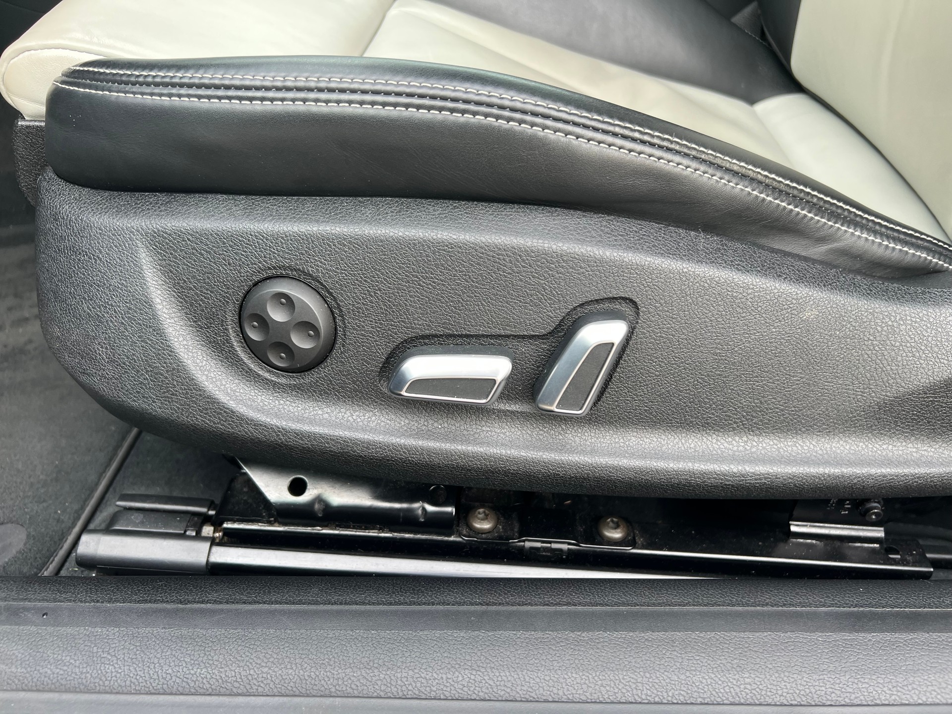 AUDI S5 Coupé 3.0 TFSI quattro S-tronic-image-19