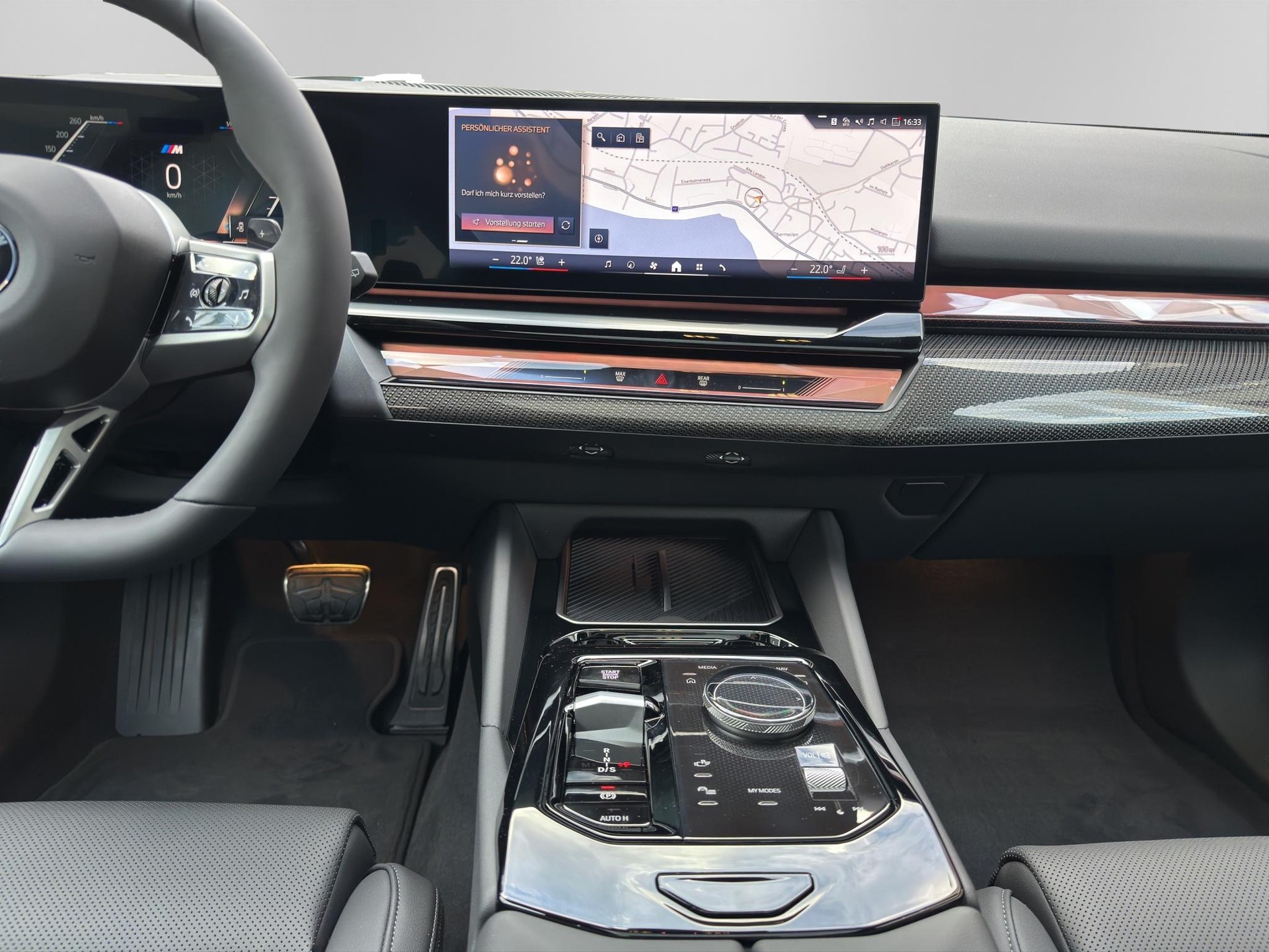 BMW 520d xDrive Touring M Sport Pro-image-14