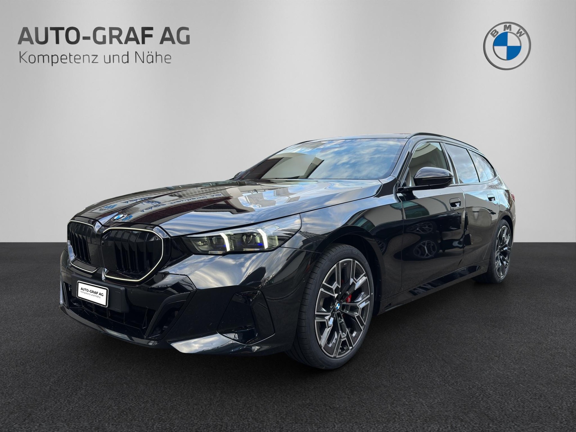 BMW 520d xDrive Touring M Sport Pro-image-0