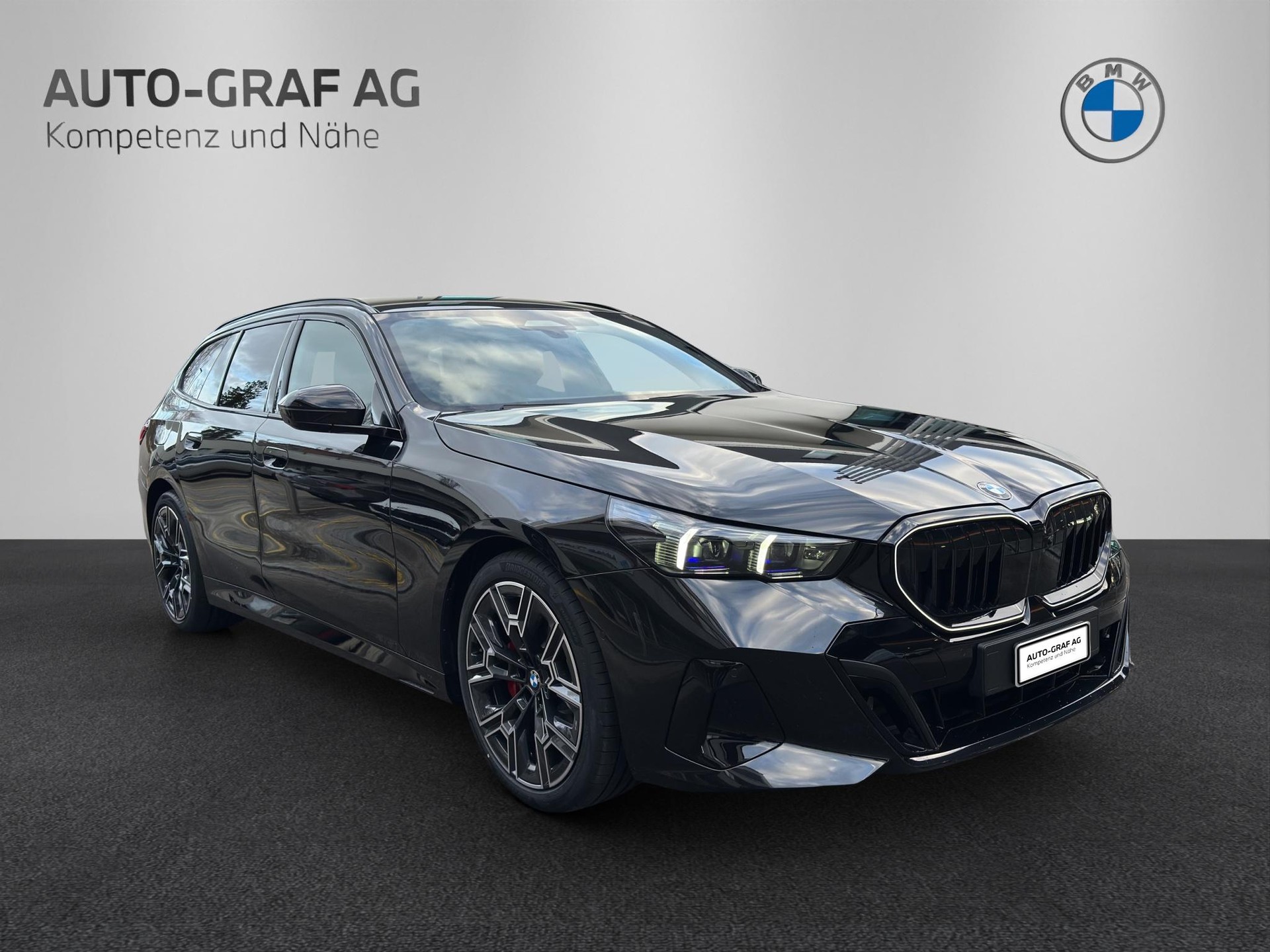 BMW 520d xDrive Touring M Sport Pro-image-6