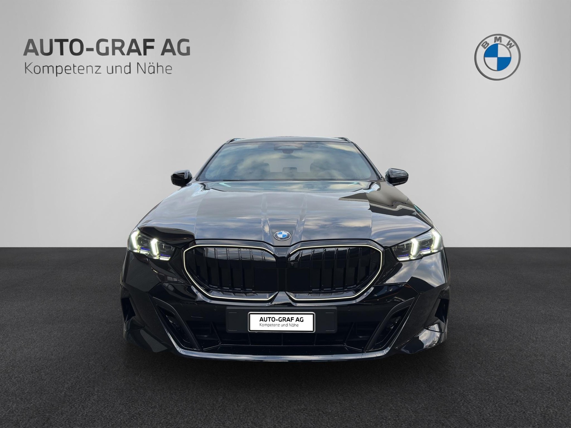 BMW 520d xDrive Touring M Sport Pro-image-7