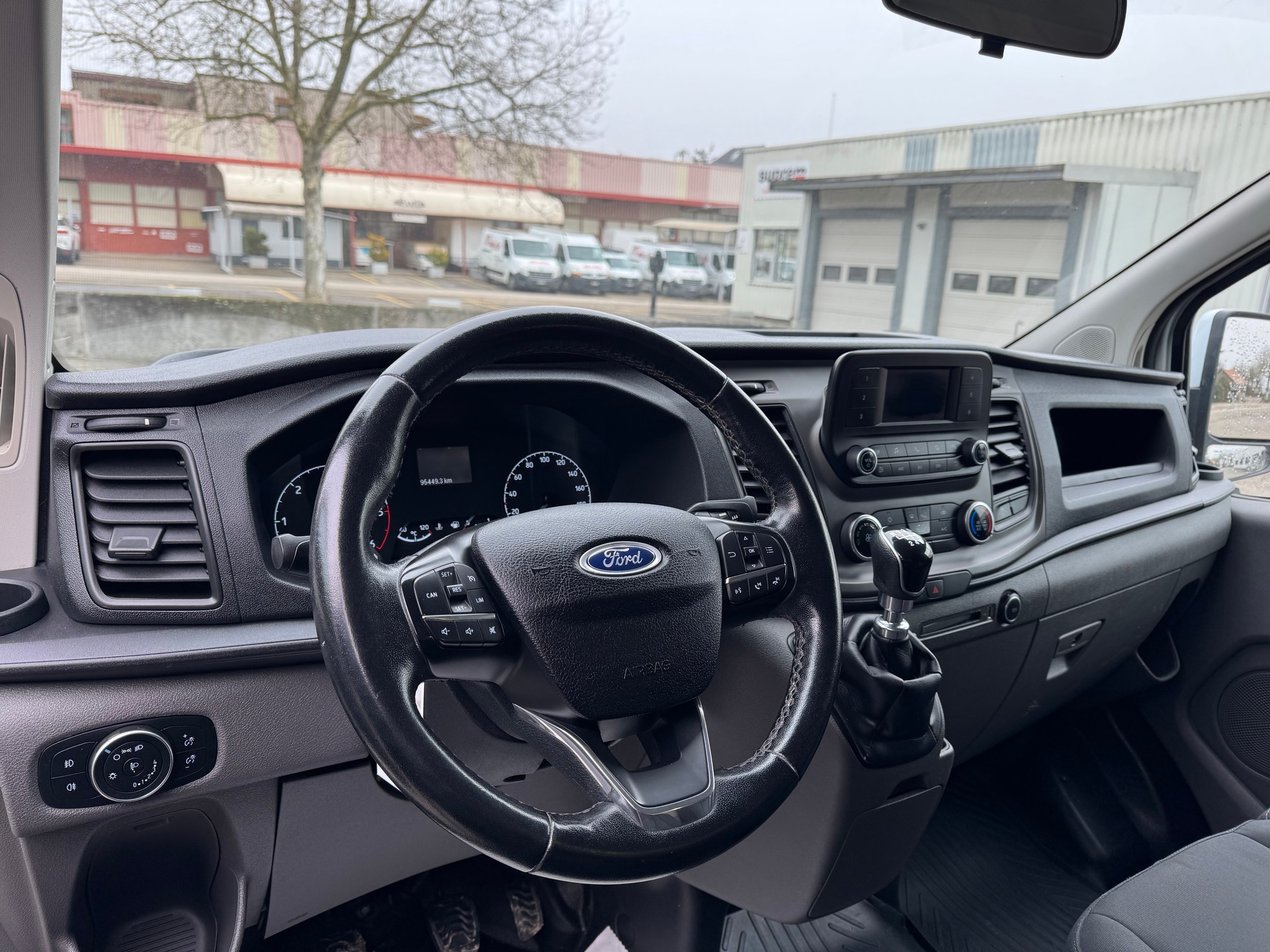 FORD Transit Custom Van 300 L1H1 Trend-image-10