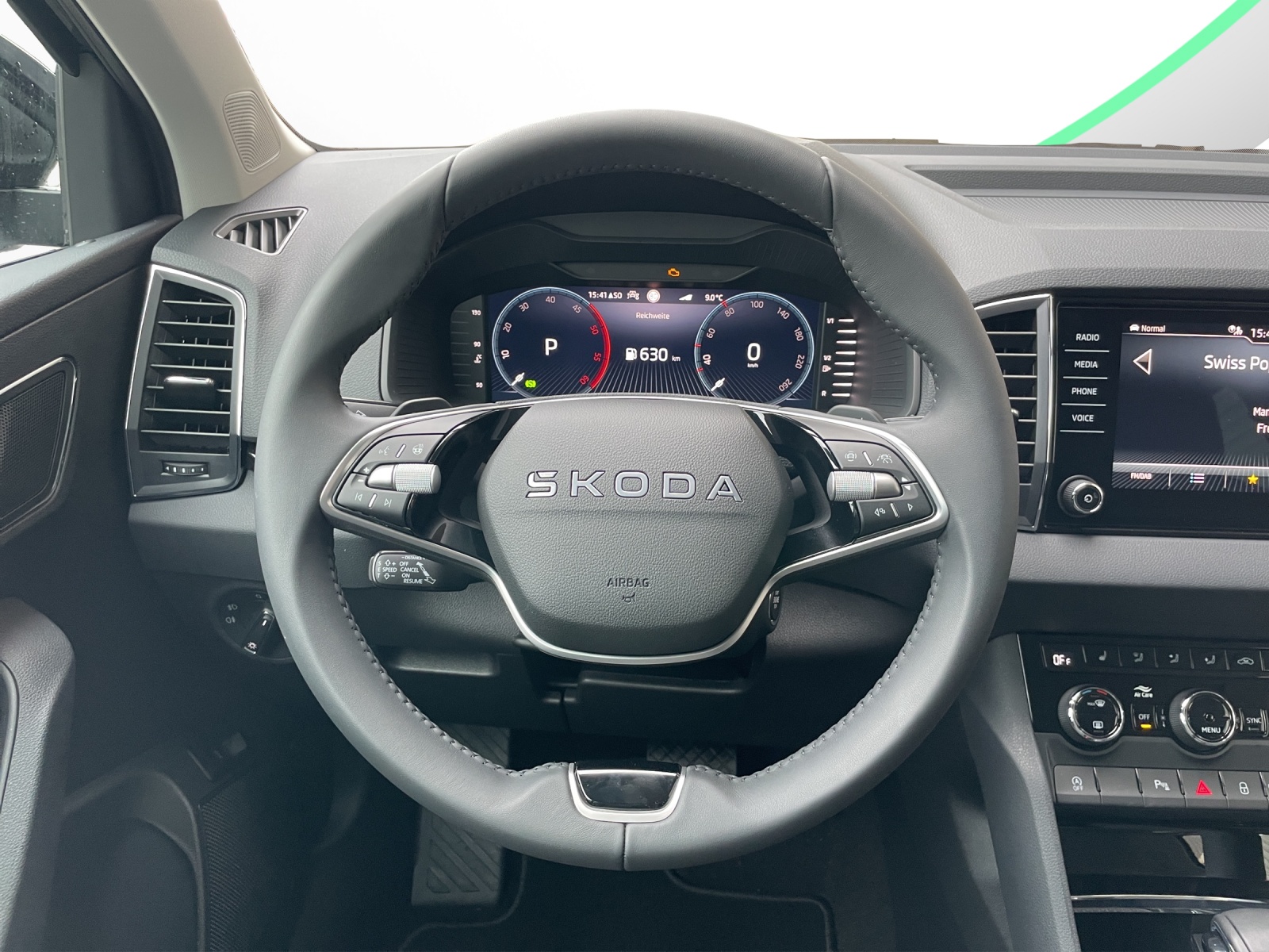 SKODA Karoq 2.0 TDI CR Selection 4x4 DSG-image-7