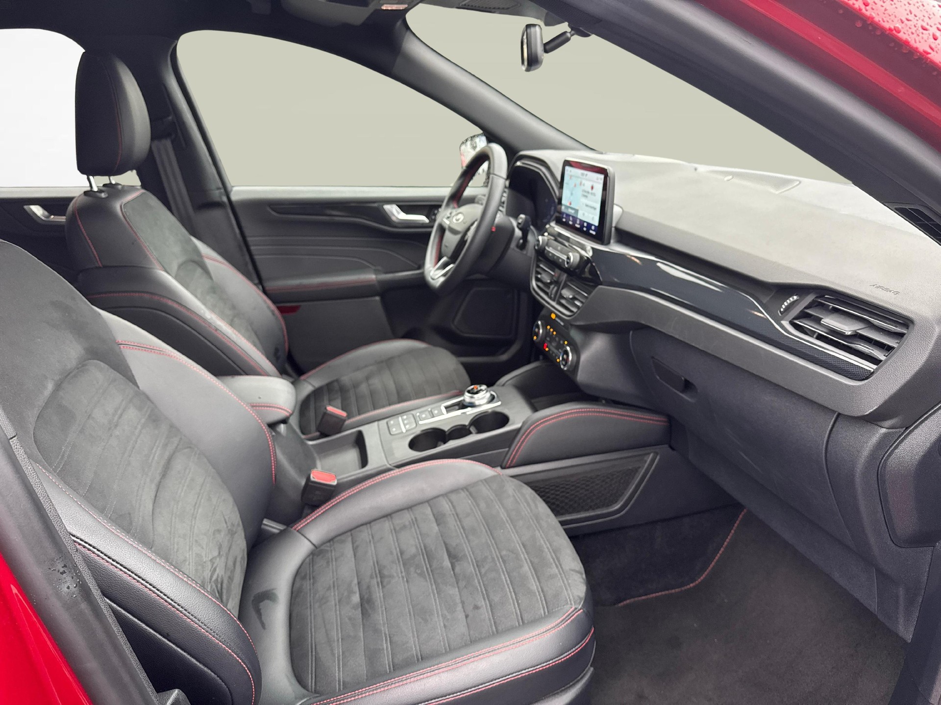 FORD Kuga 2.5 Plug-in Hybrid ST-Line X-image-9