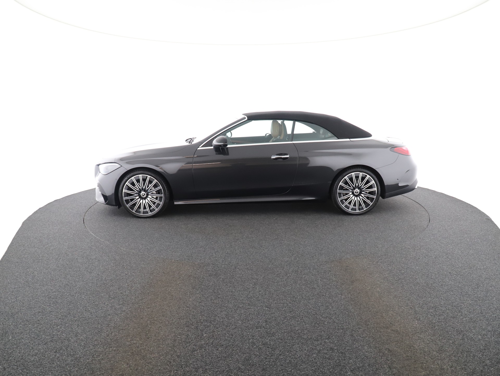 MERCEDES-BENZ CLE 200 Cabrio 4M-image-8