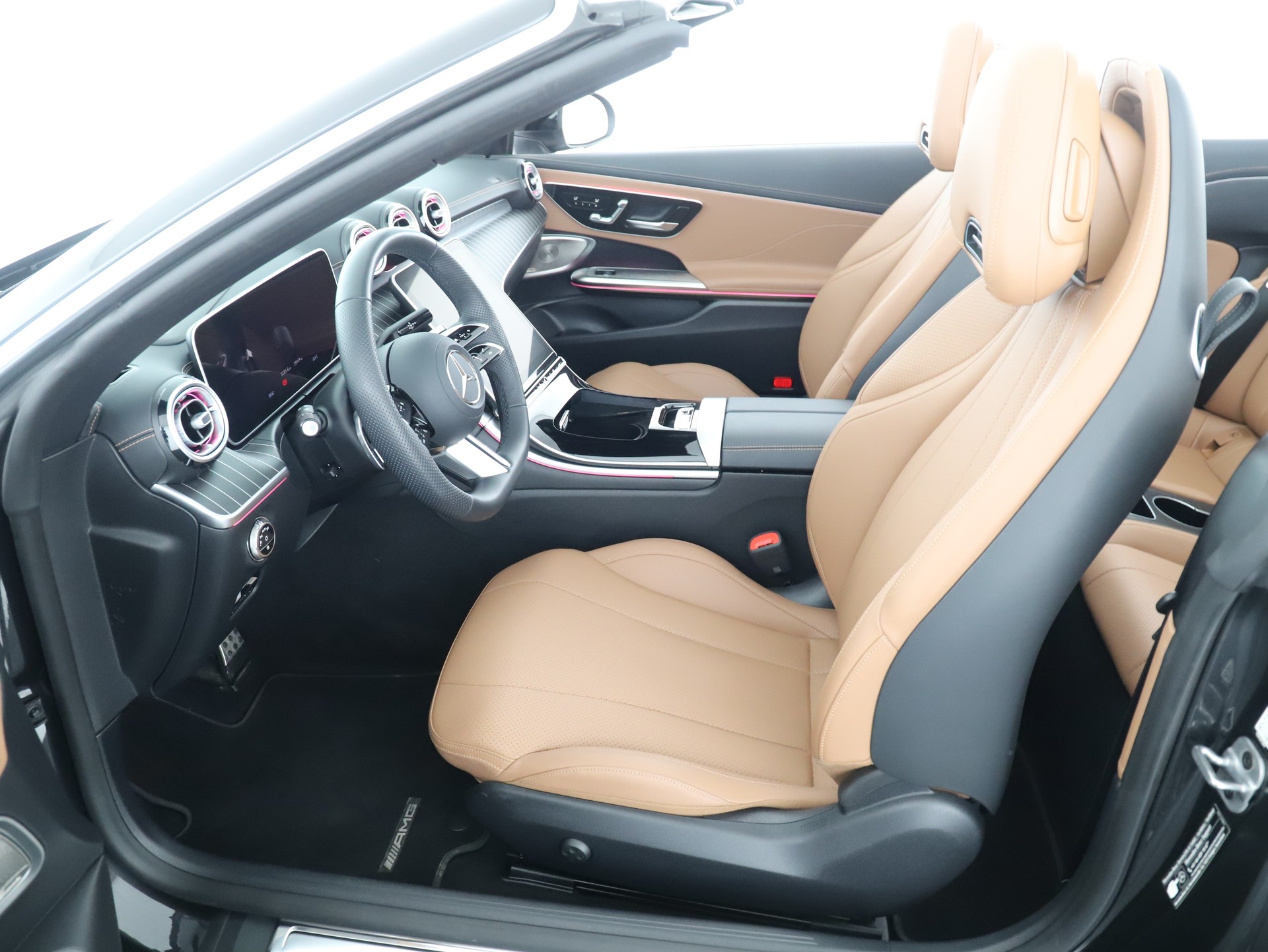 MERCEDES-BENZ CLE 200 Cabrio 4M-image-10