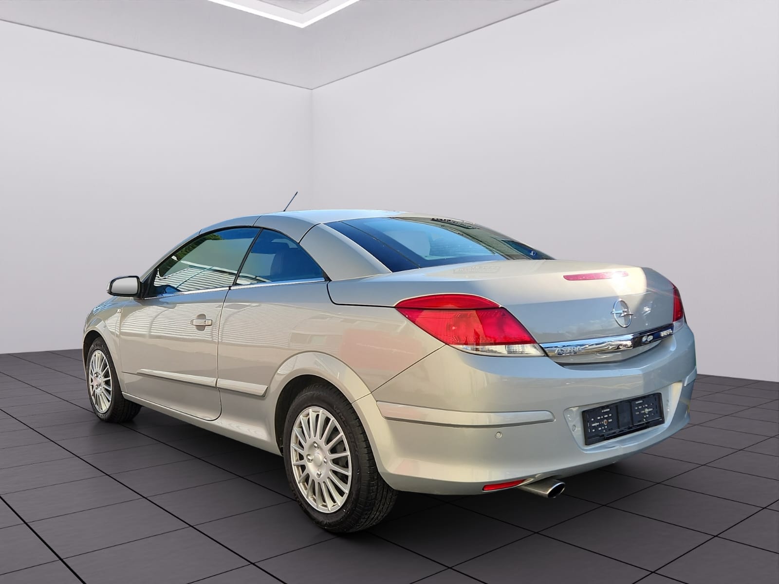 OPEL Astra TT 1.6i 16V Turbo Linea Rossa-image-4