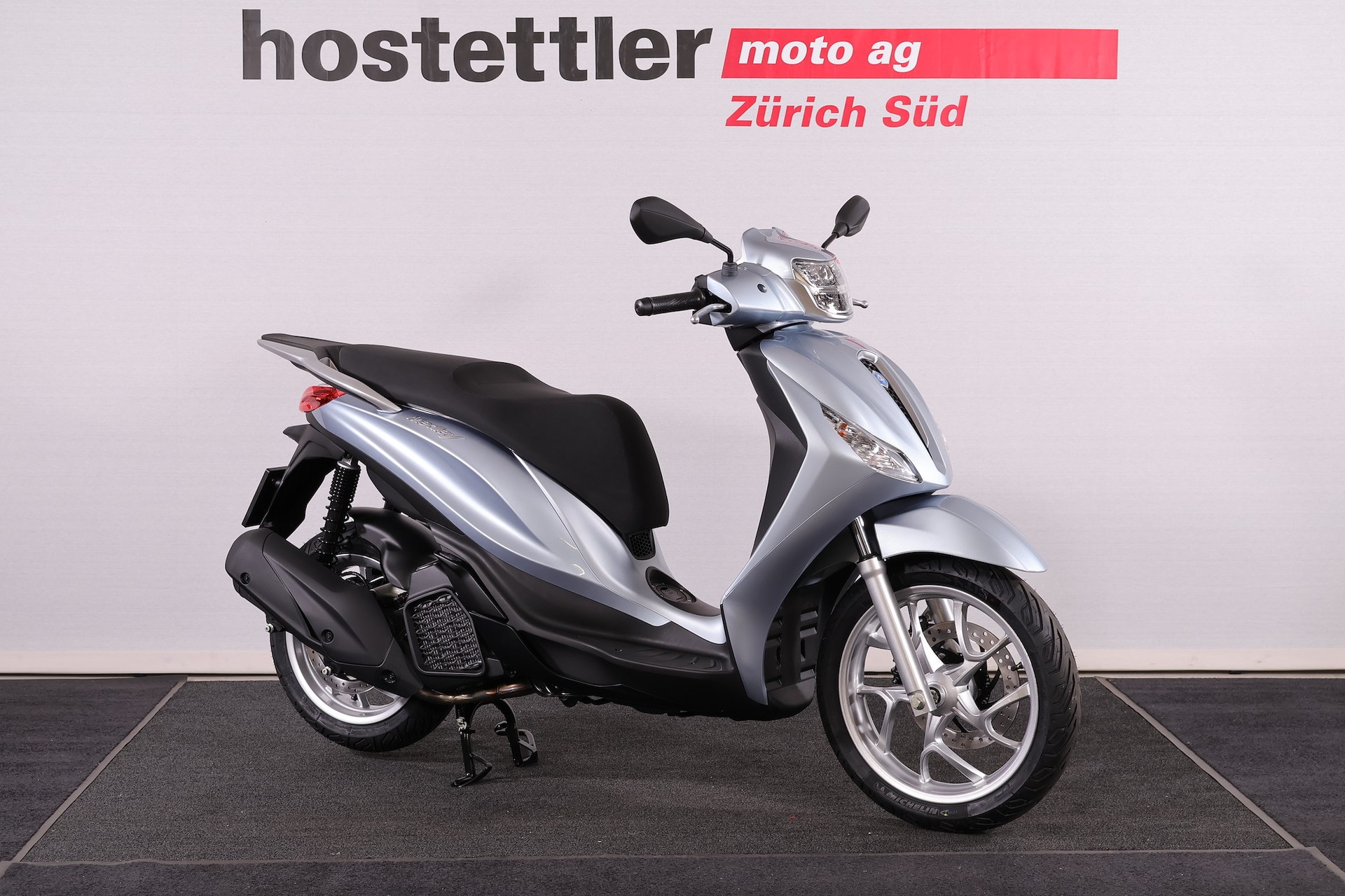 PIAGGIO Medley 200-showroom-element-2